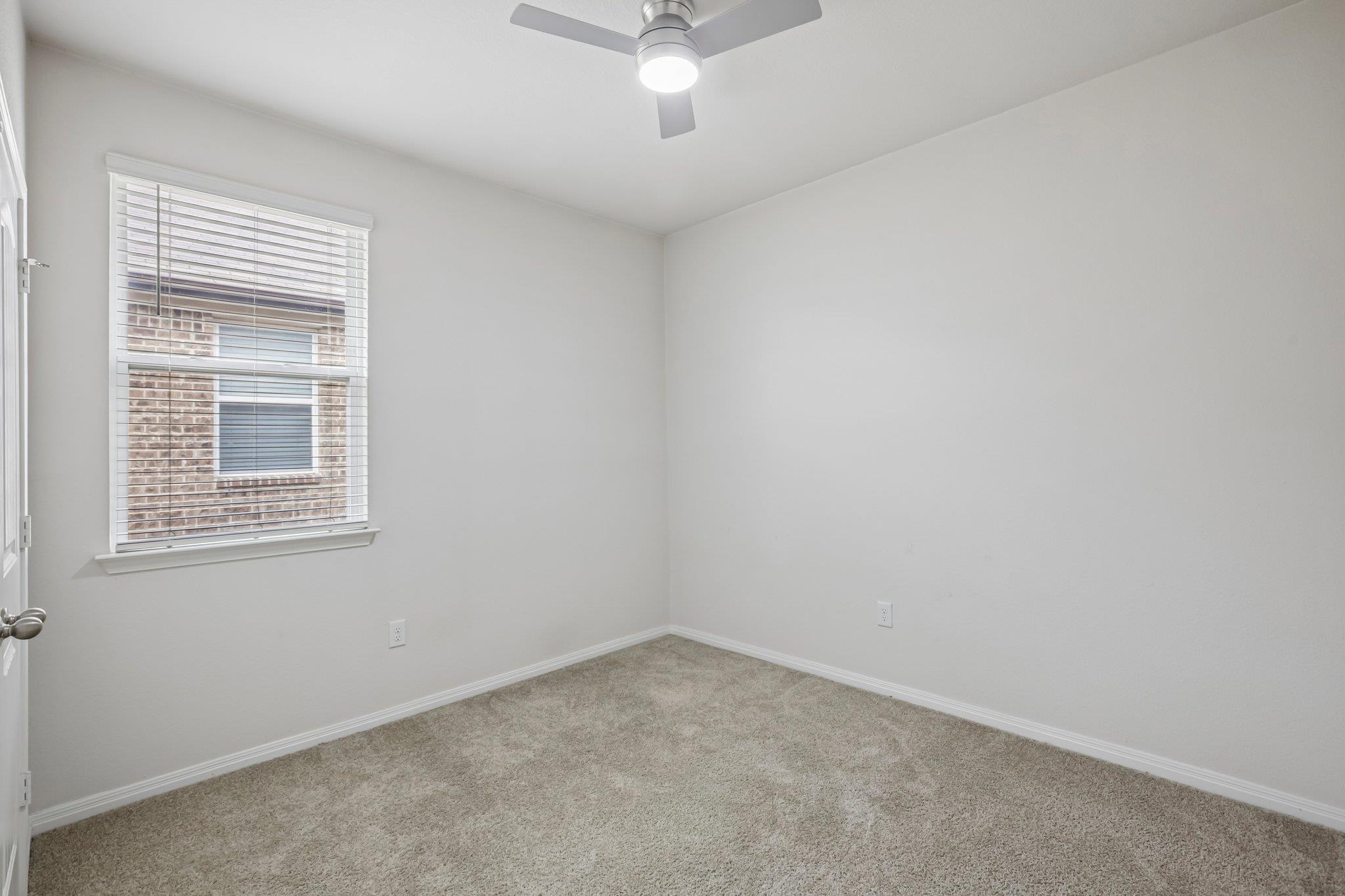 149 Mackinac Ln Property Photo 17