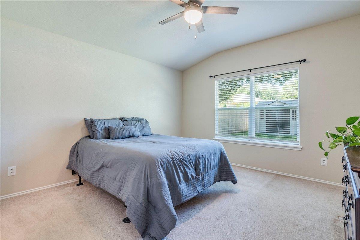 1327 Rosie Ln Property Photo 8