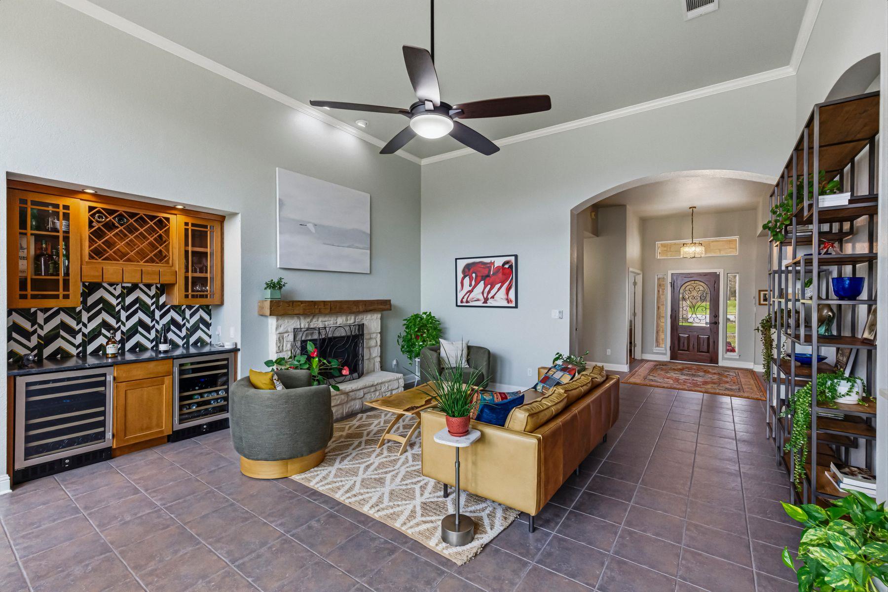 9720 Anchusa Trl Property Photo 6