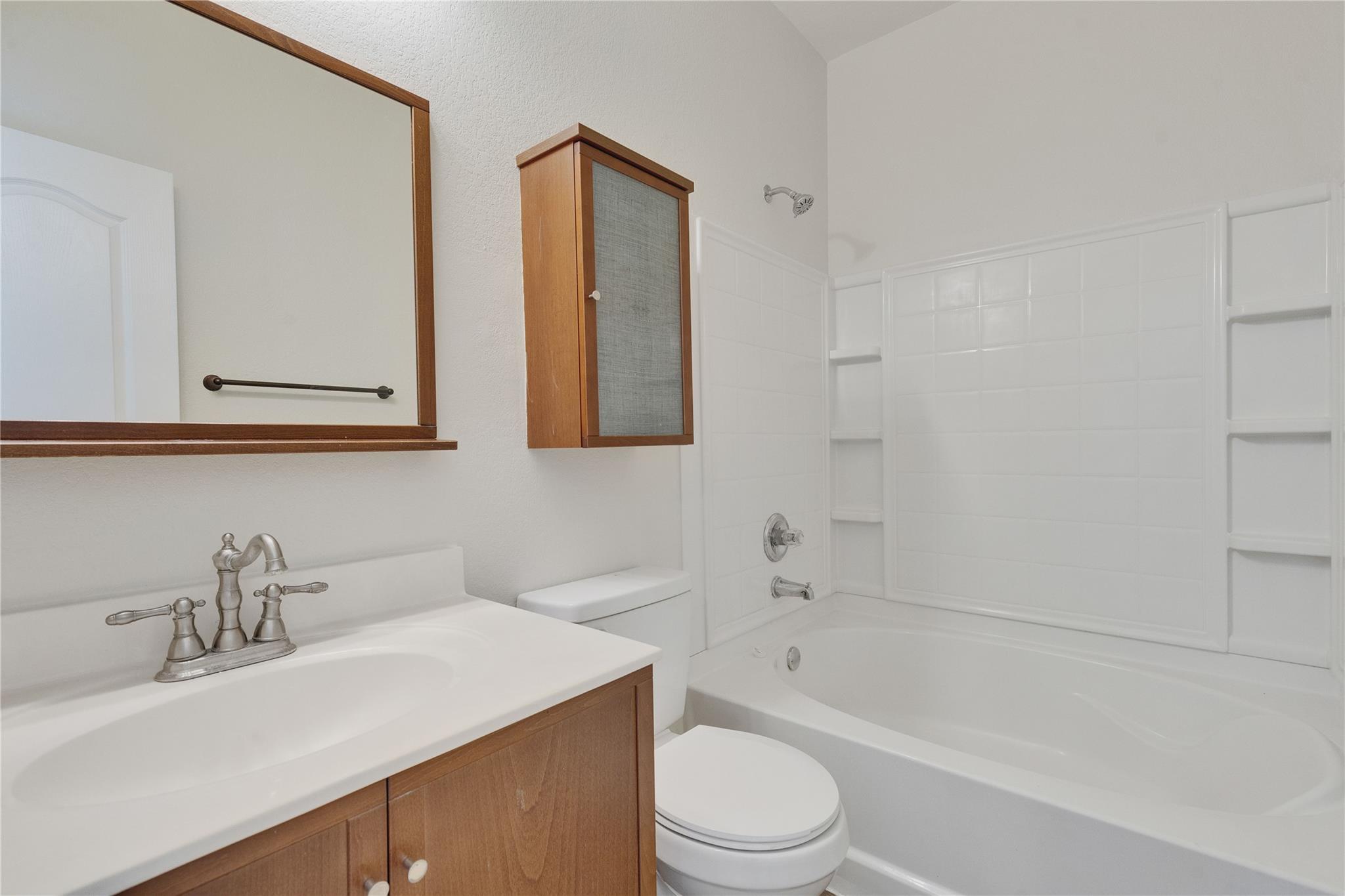 521 New Country Rd Property Photo 15