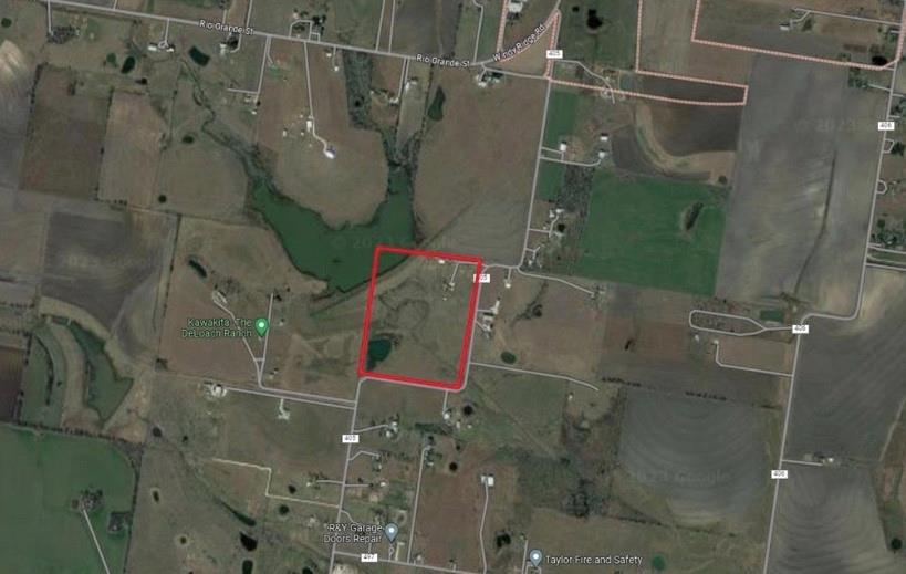 600 County Rd 405 Property Photo 3