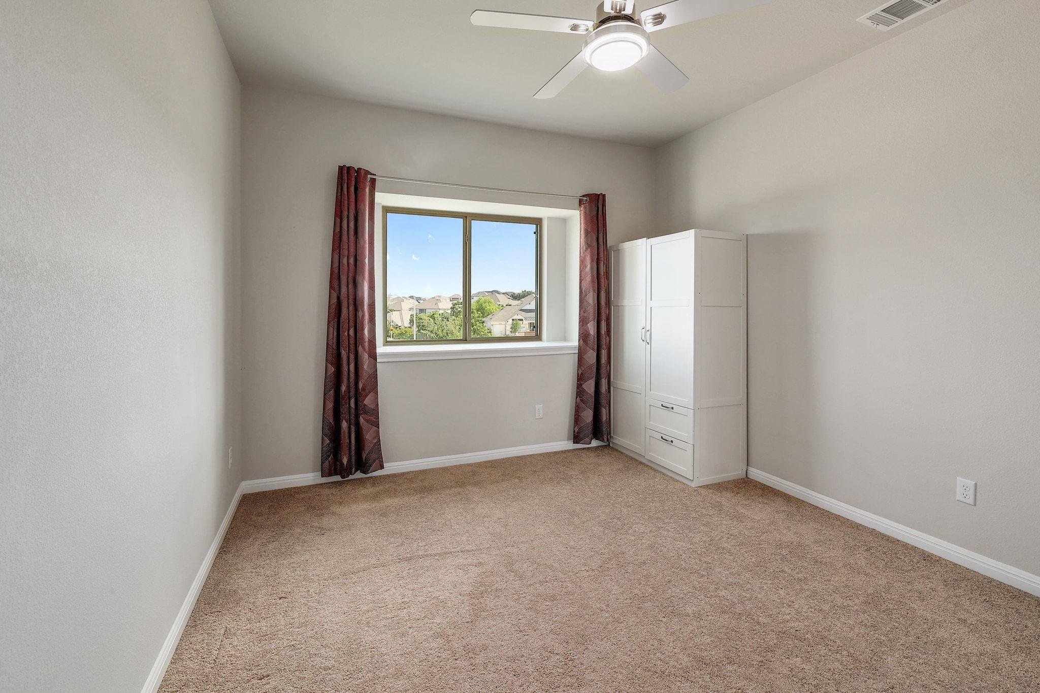 1136 Almeria Bnd Property Photo 22