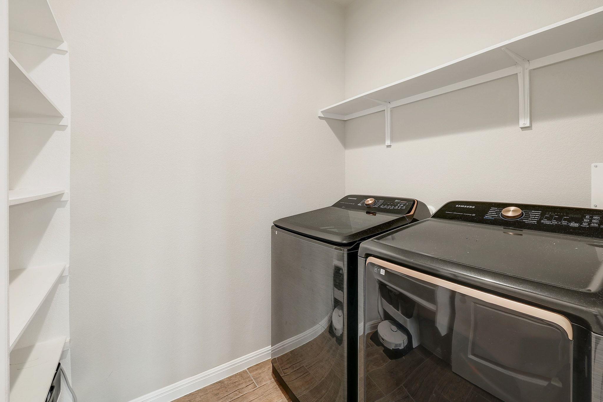 1136 Almeria Bnd Property Photo 26
