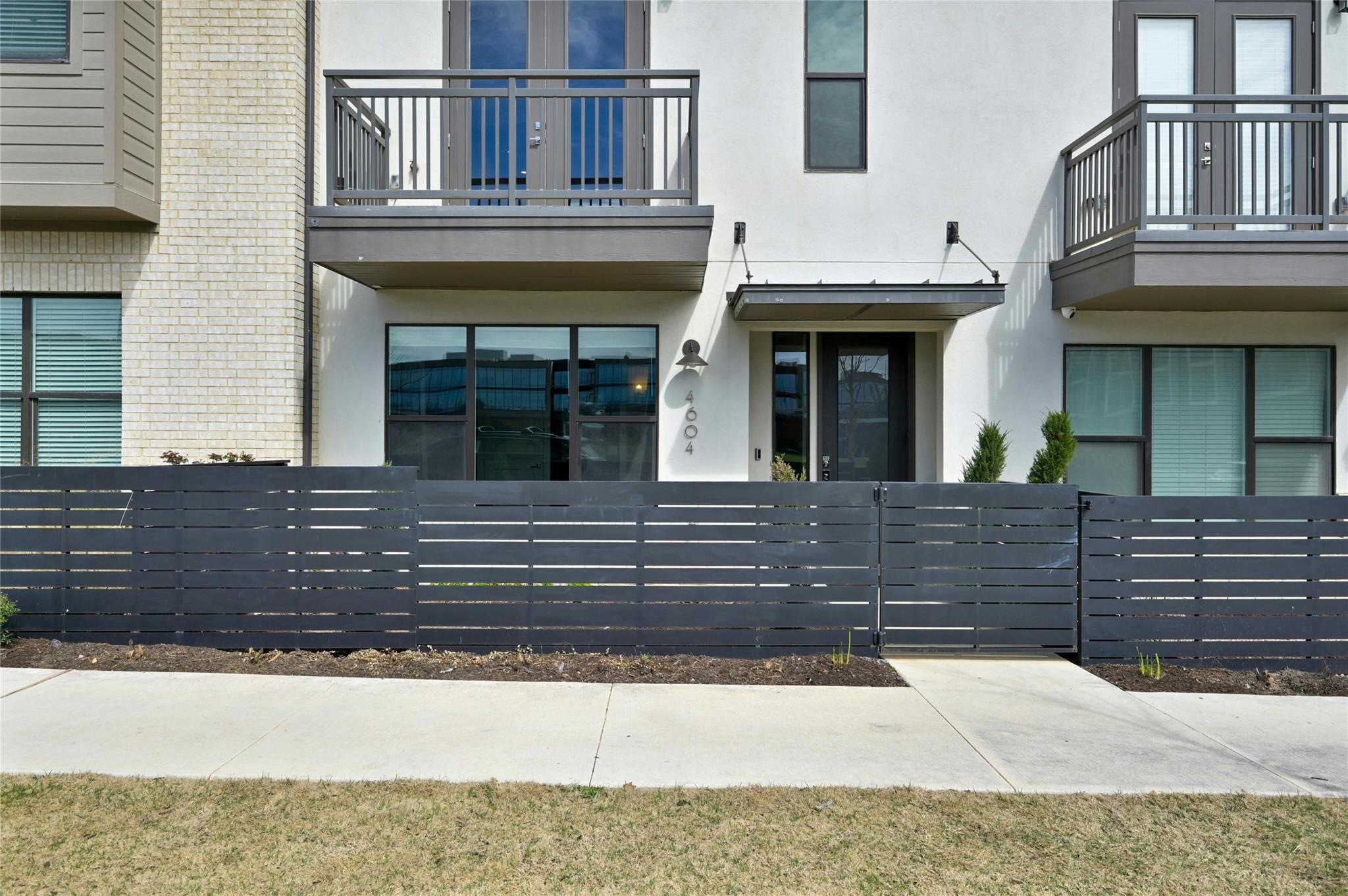 4604 Longevity Dr Property Photo 5