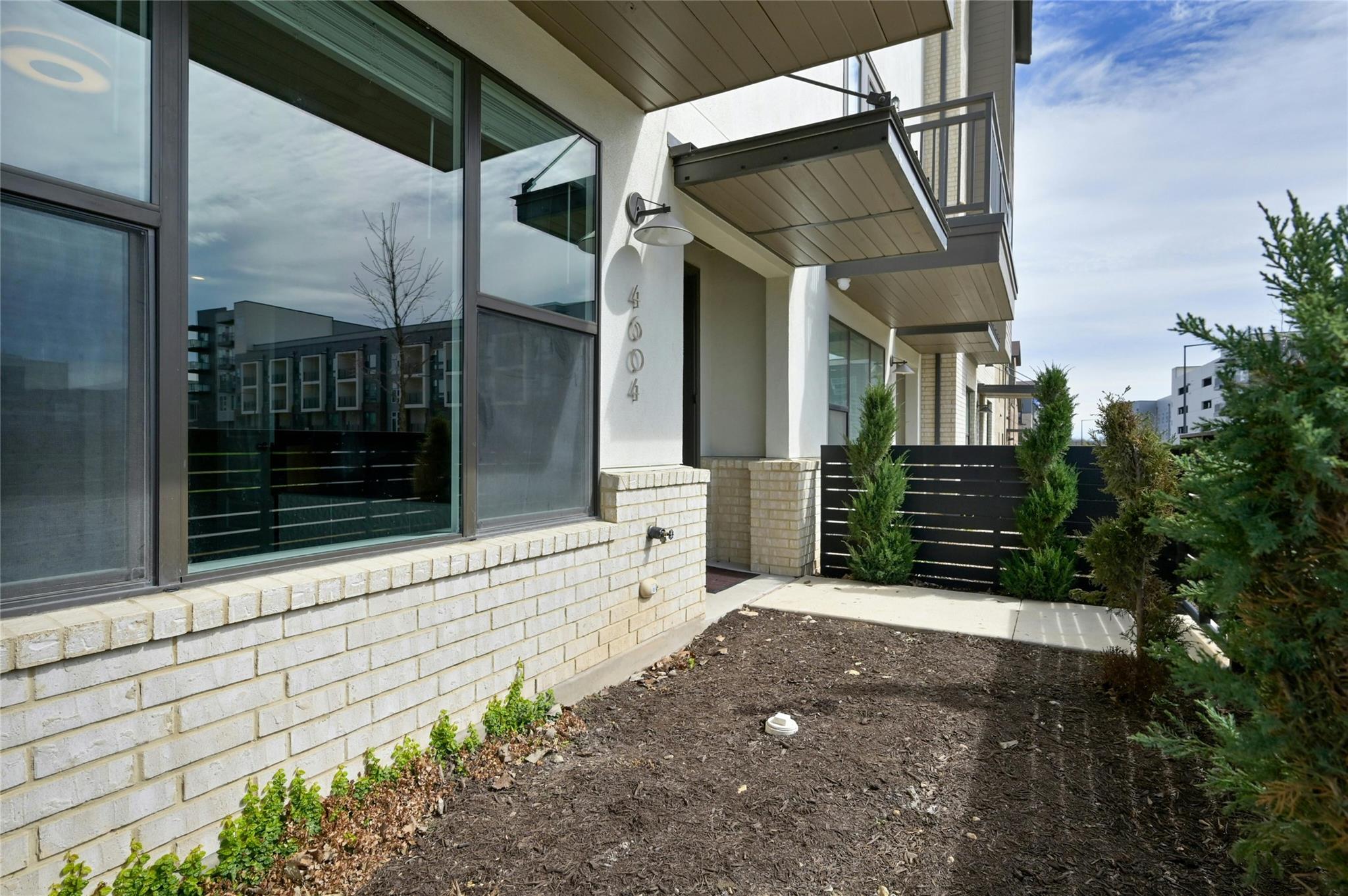 4604 Longevity Dr Property Photo 6