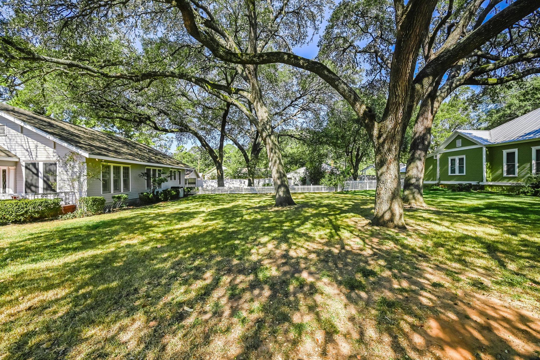 6046584 Property Photo 2