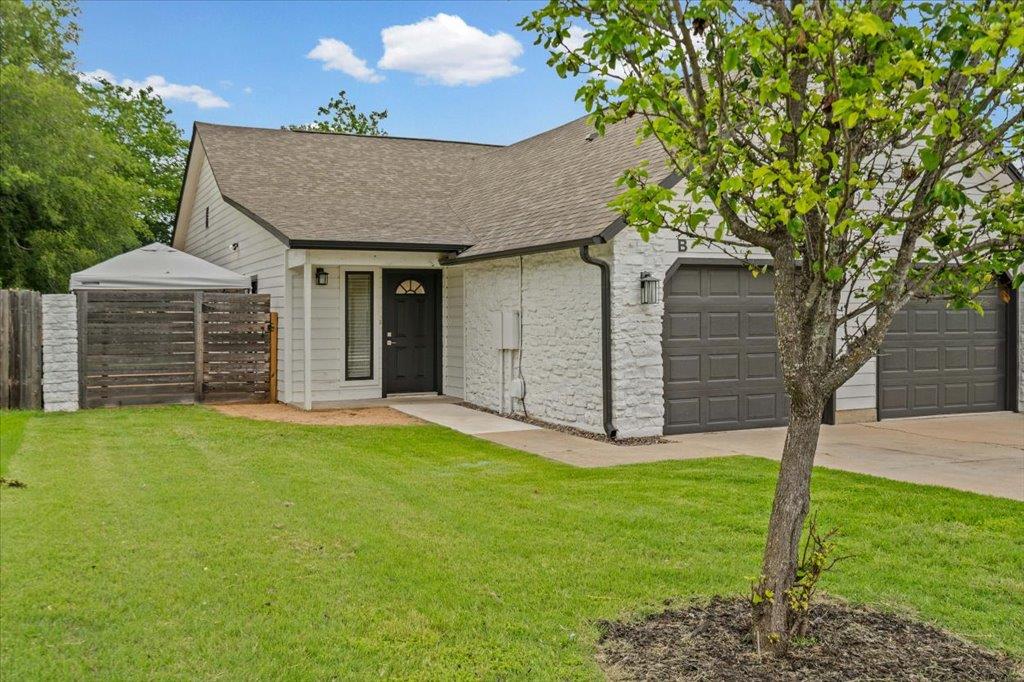 303 Fantail Loop #b Property Photo 3