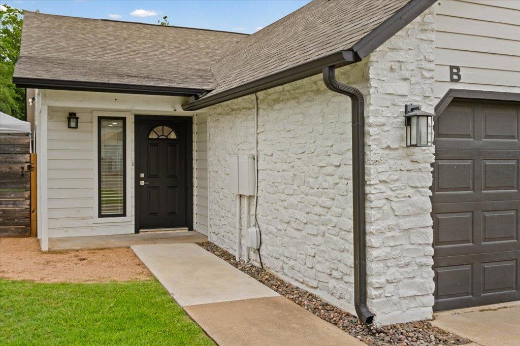 303 Fantail Loop #b Property Photo 4