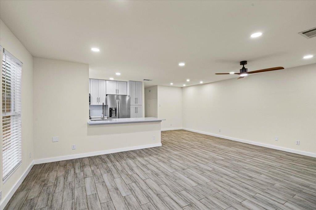 303 Fantail Loop #b Property Photo 6