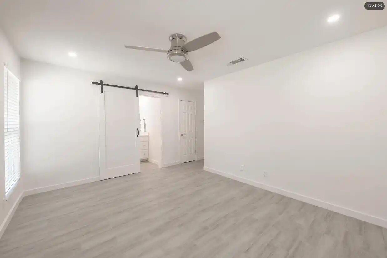 303 Fantail Loop #b Property Photo 9