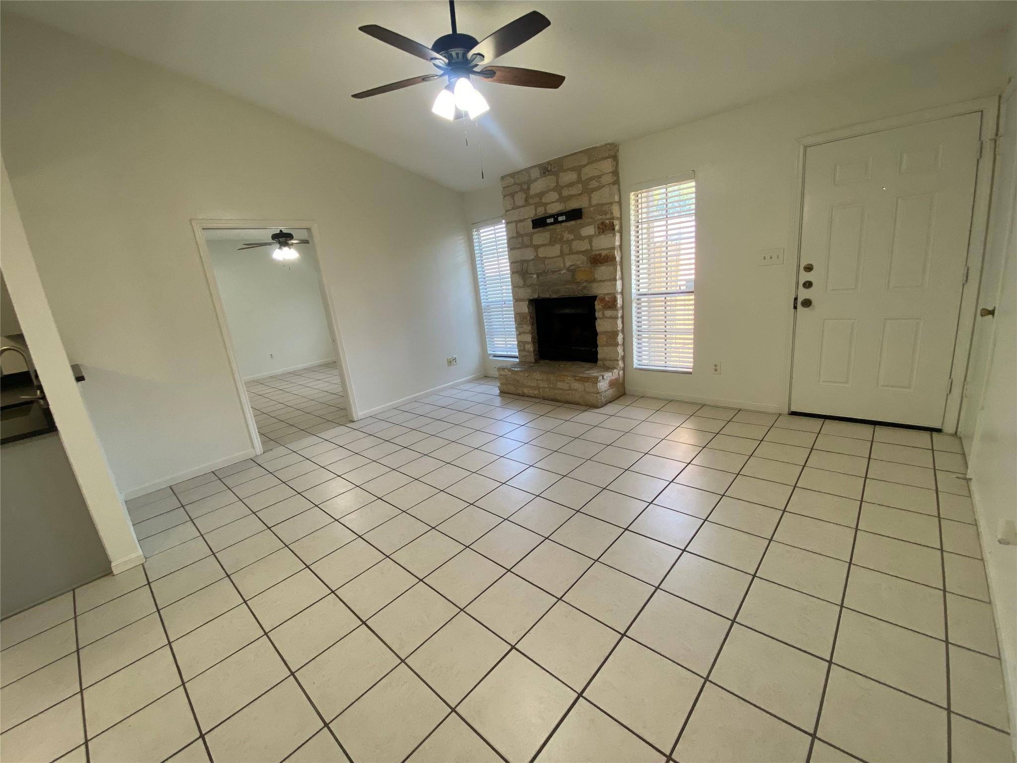 14201 Sussman Ct #b Property Photo 4