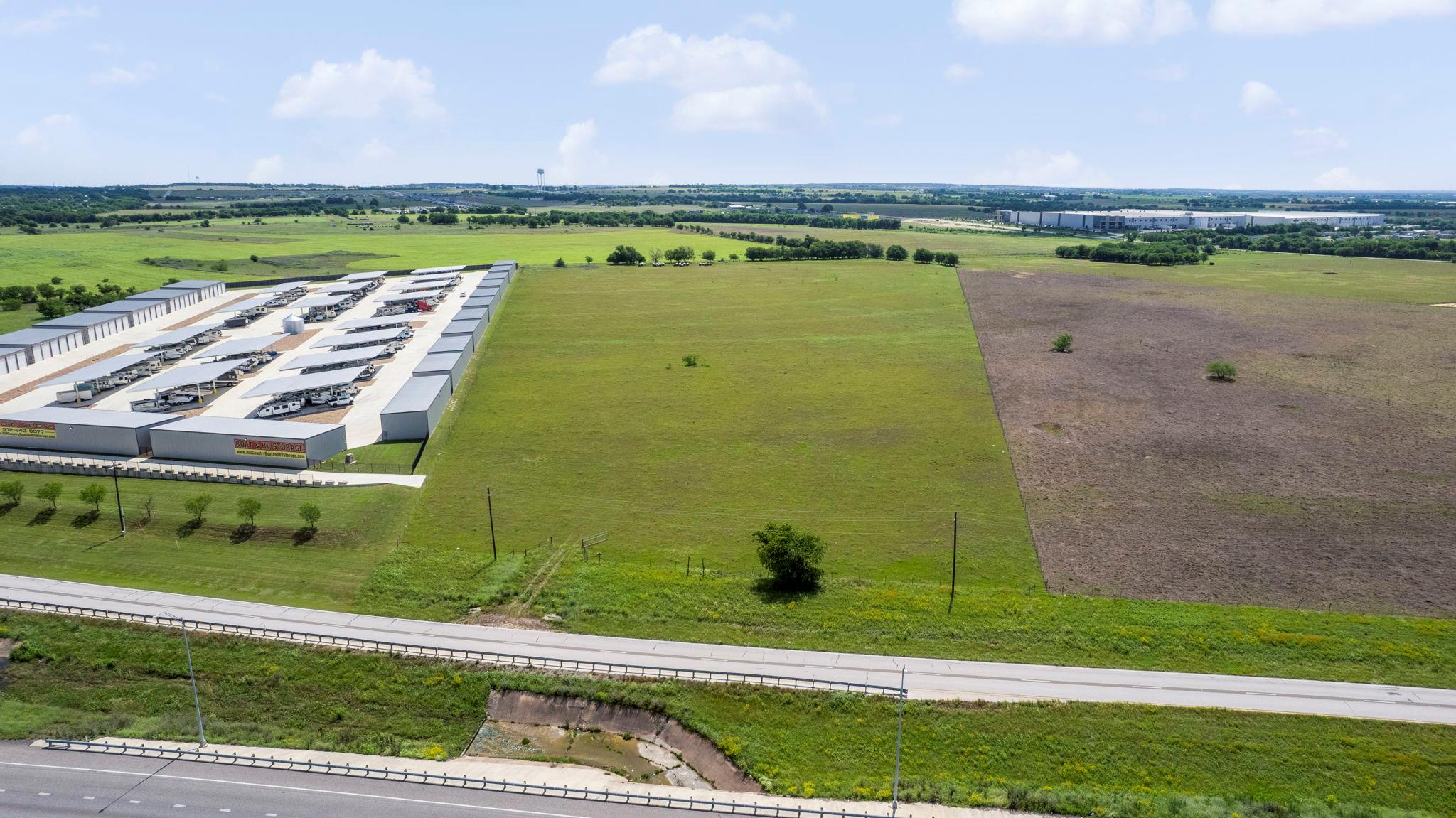 6100 N Interstate 35 Option A None Property Photo 7