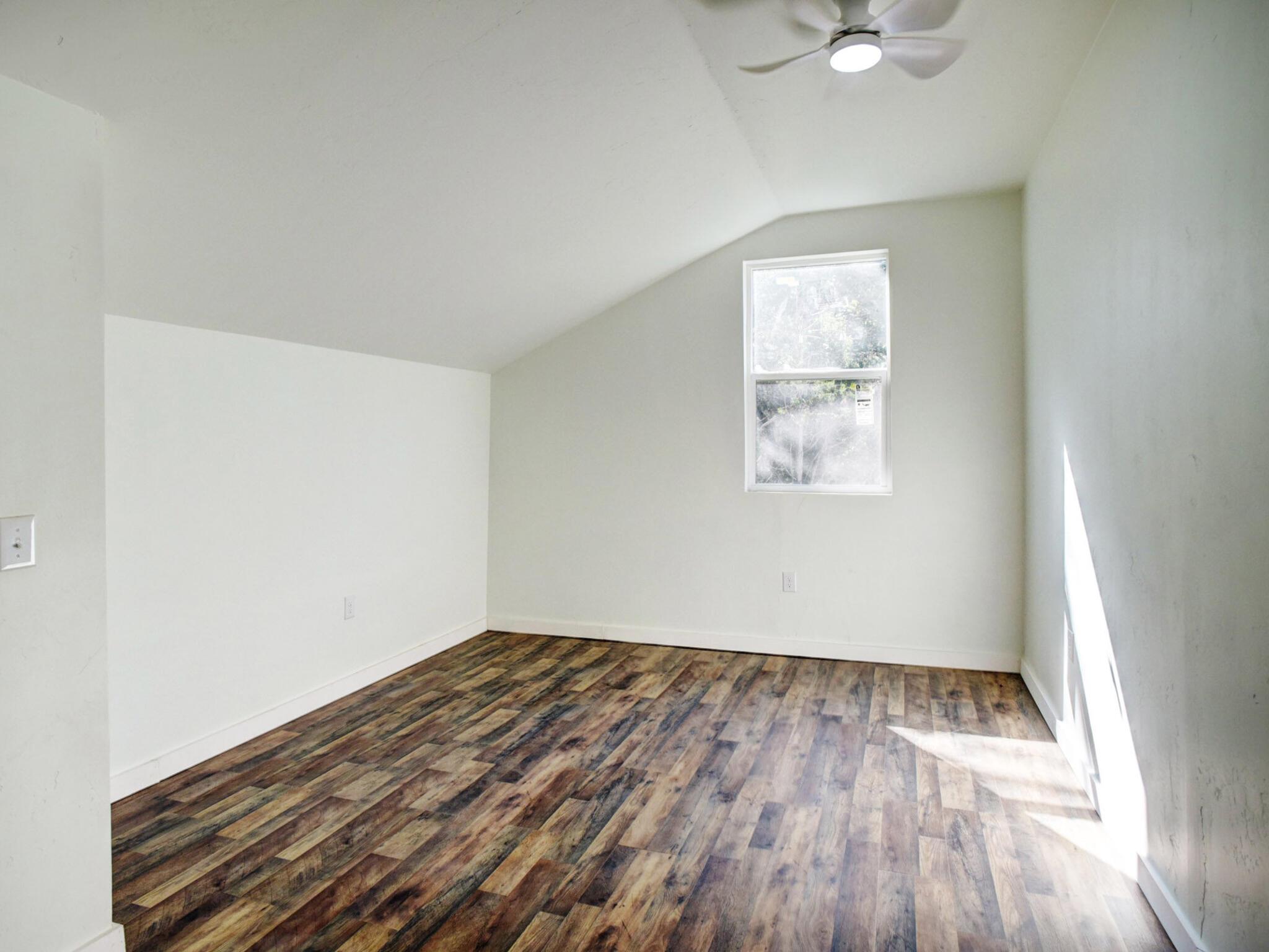 219 Dunbar Rd Property Photo 27