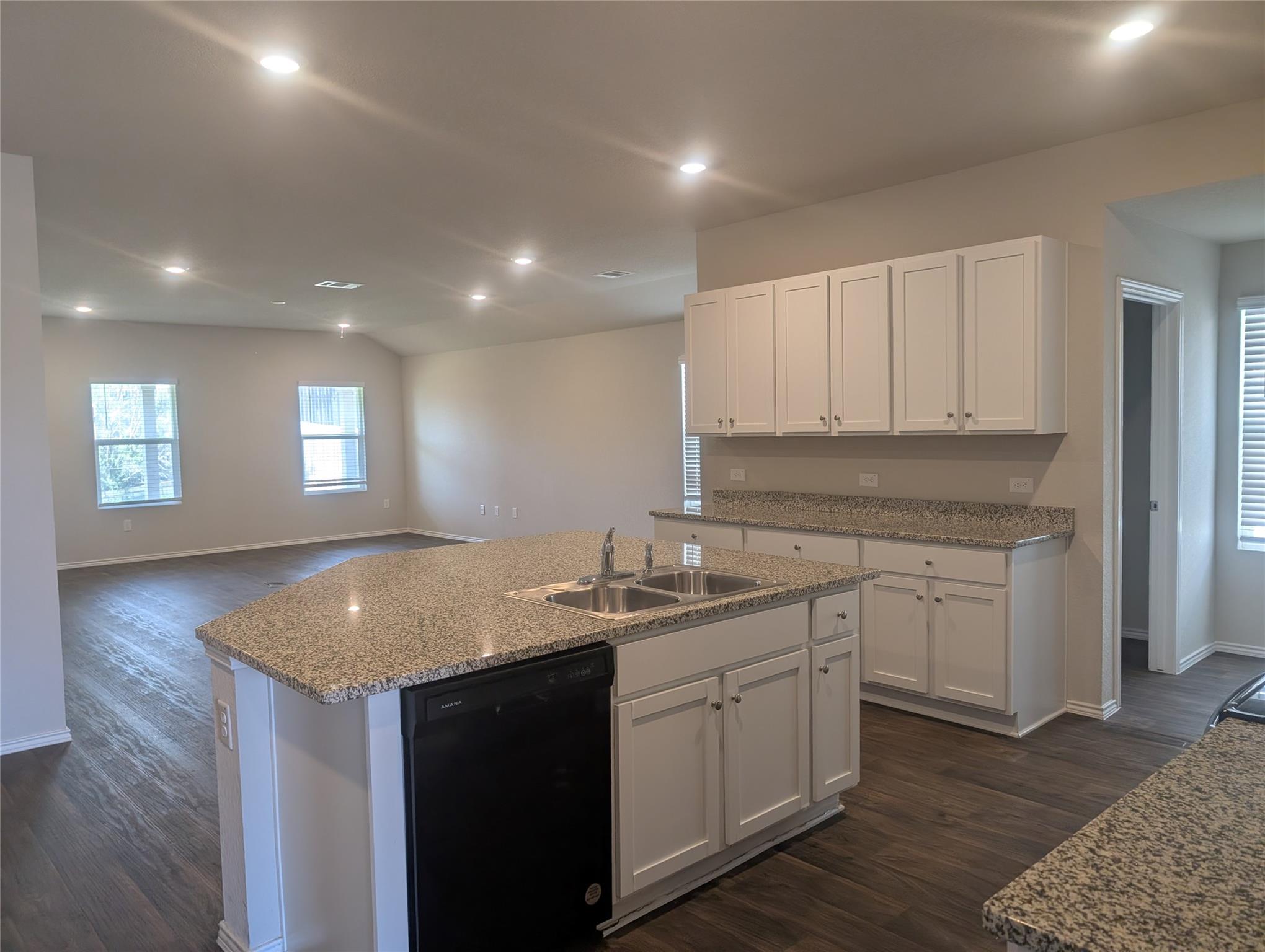 5700 Brampton Ln Property Photo 2