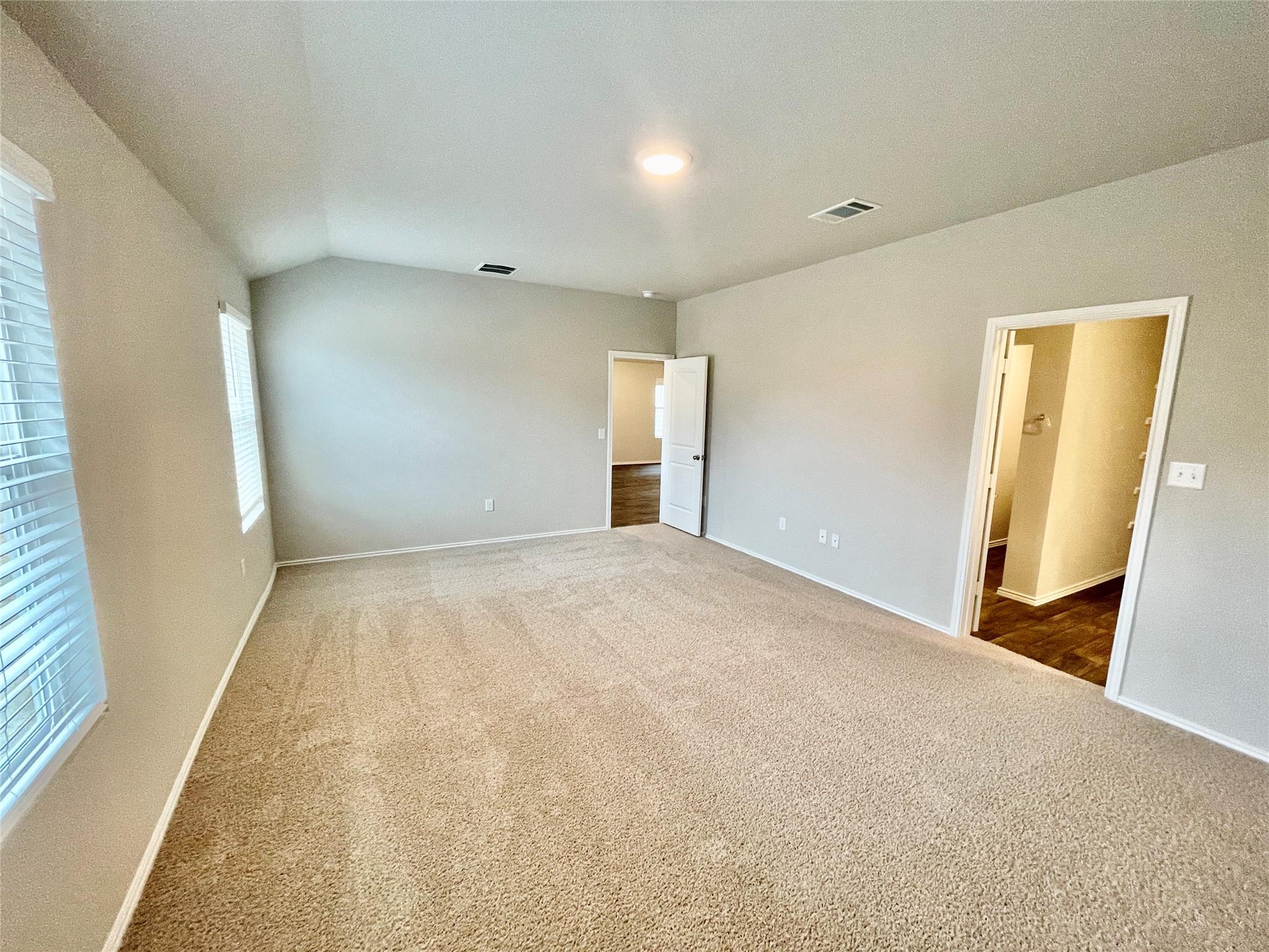 5700 Brampton Ln Property Photo 11