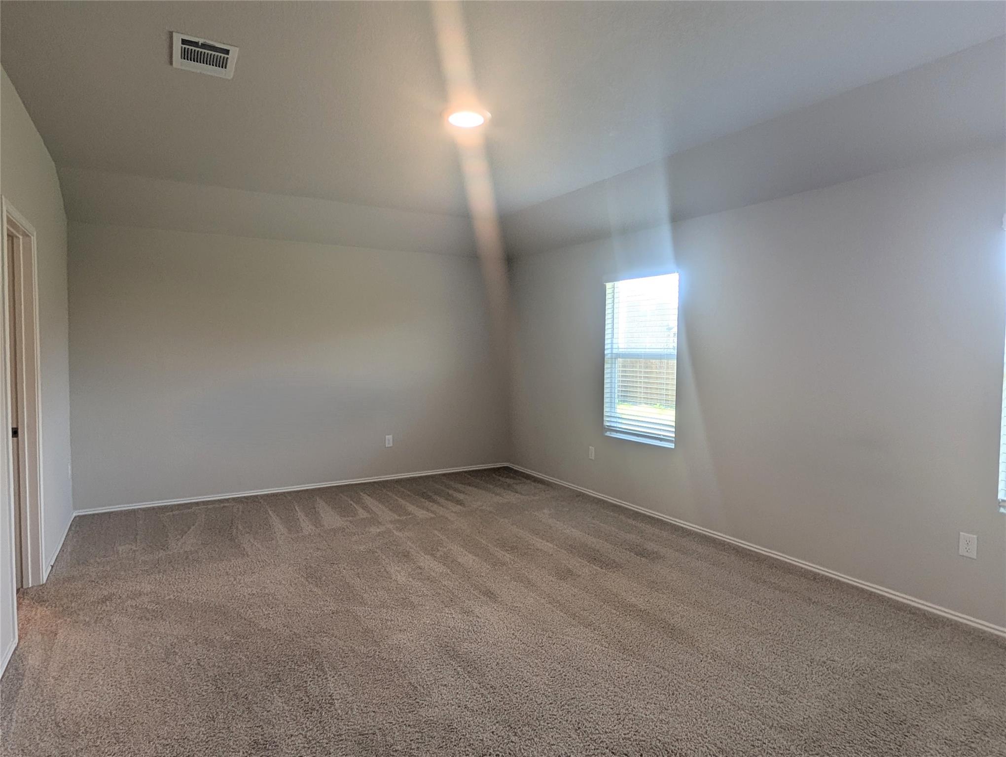 5700 Brampton Ln Property Photo 12