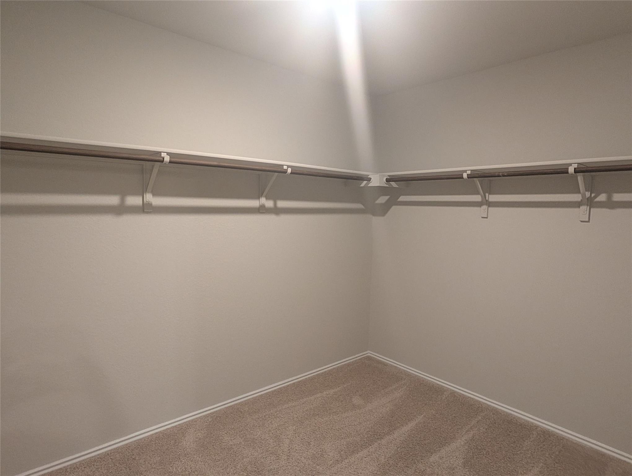 5700 Brampton Ln Property Photo 14