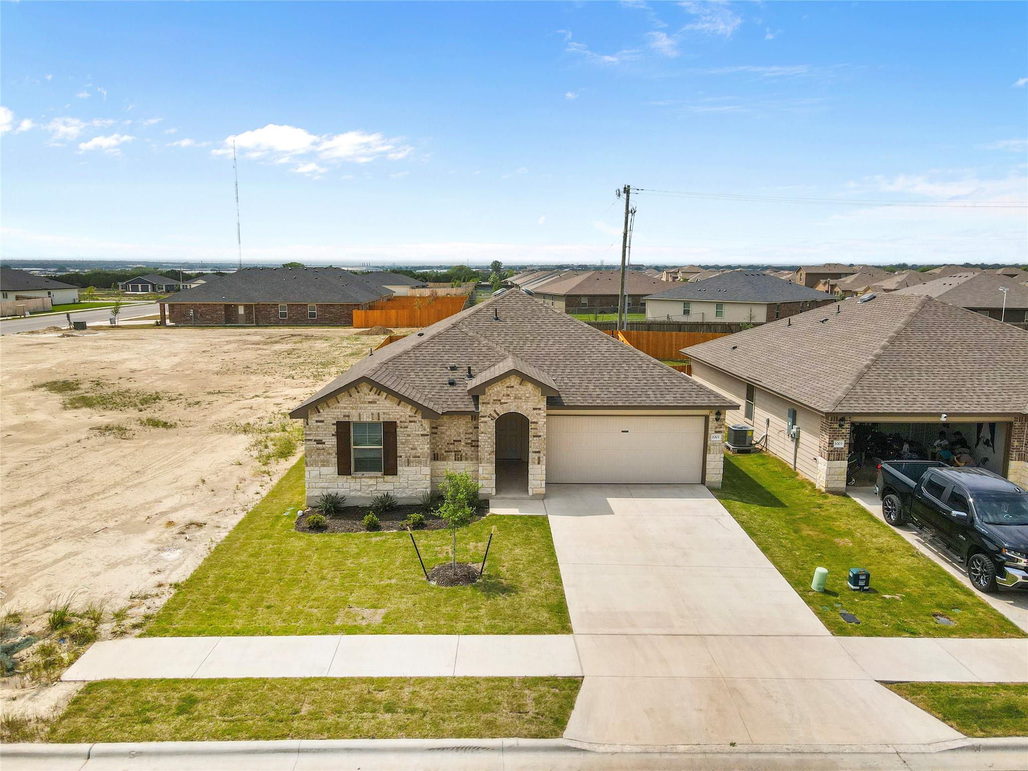 1001 Prairie Clover Road Rd Property Photo 3