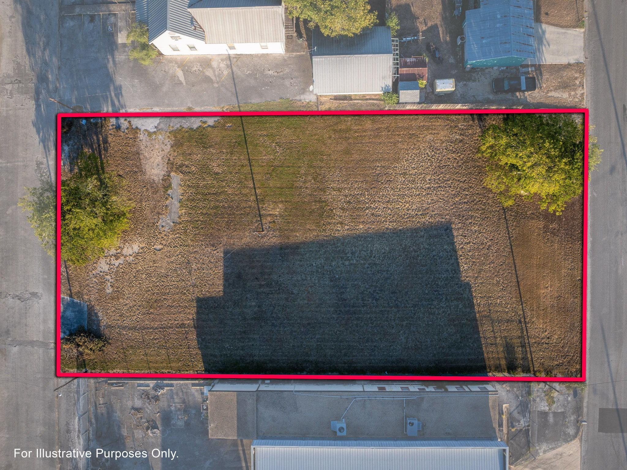 515 E Donegan St Property Photo 9