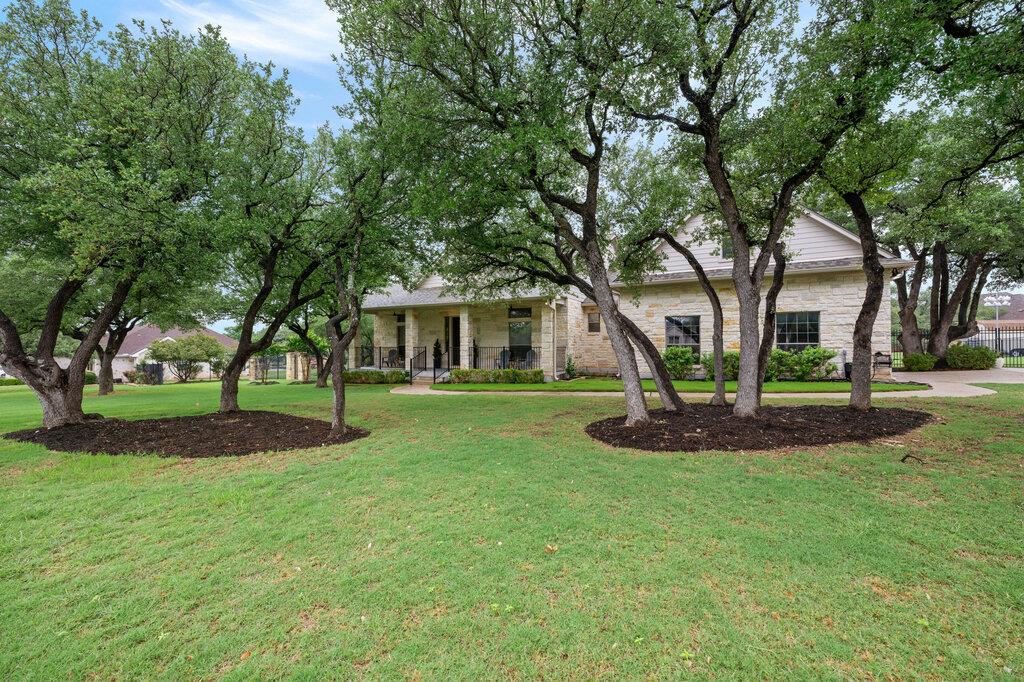 231 Neal Dr Property Photo 3