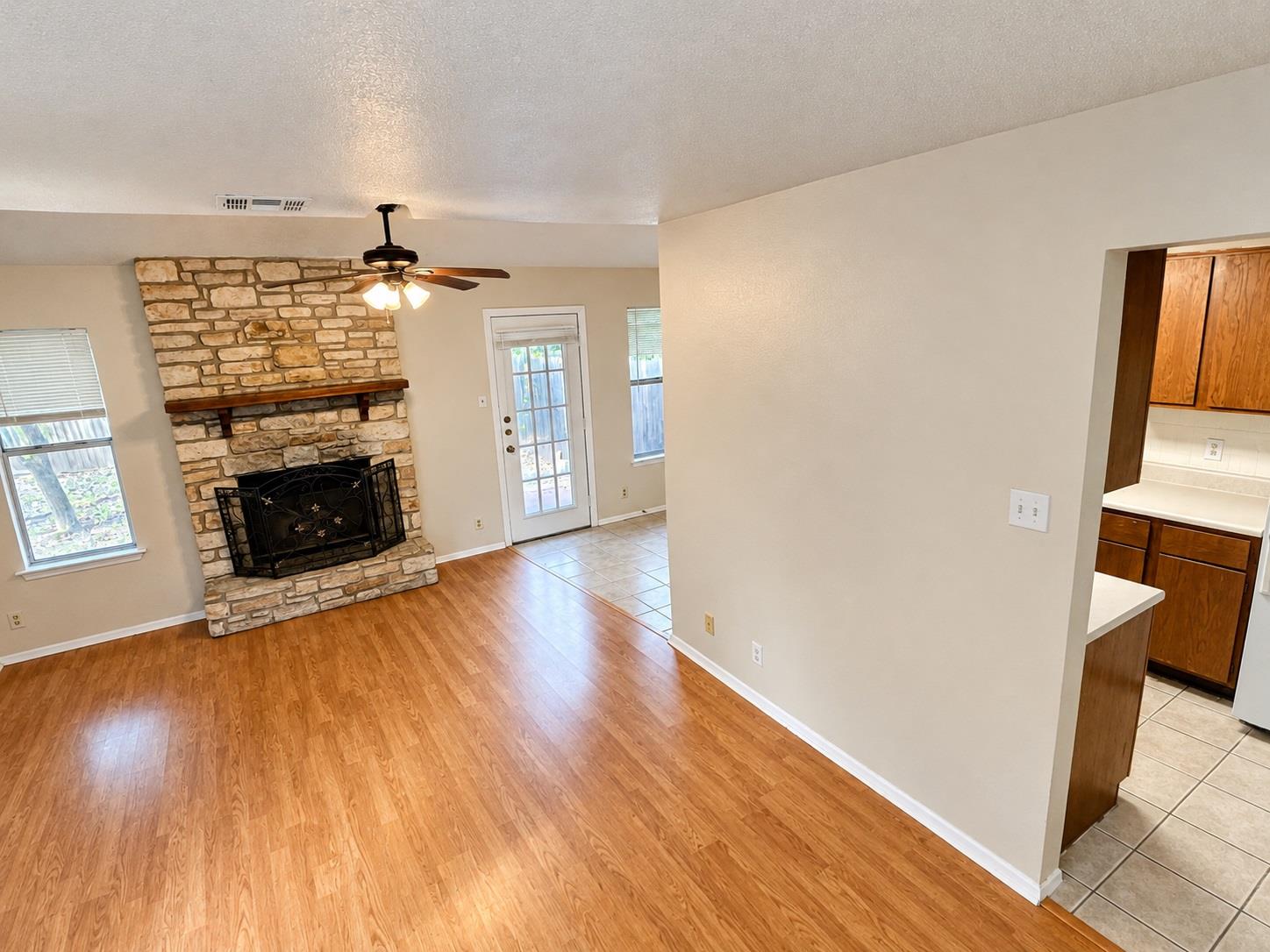 12814 Tomanet Trl #a Property Photo 4