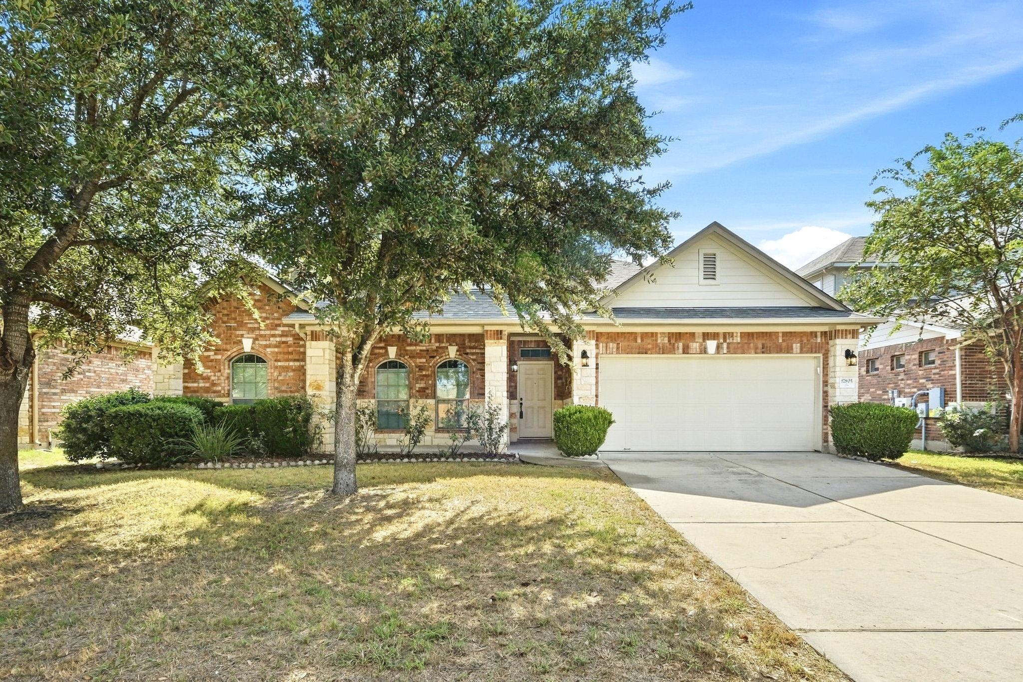 17805 Silent Harbor Loop Property Photo 1