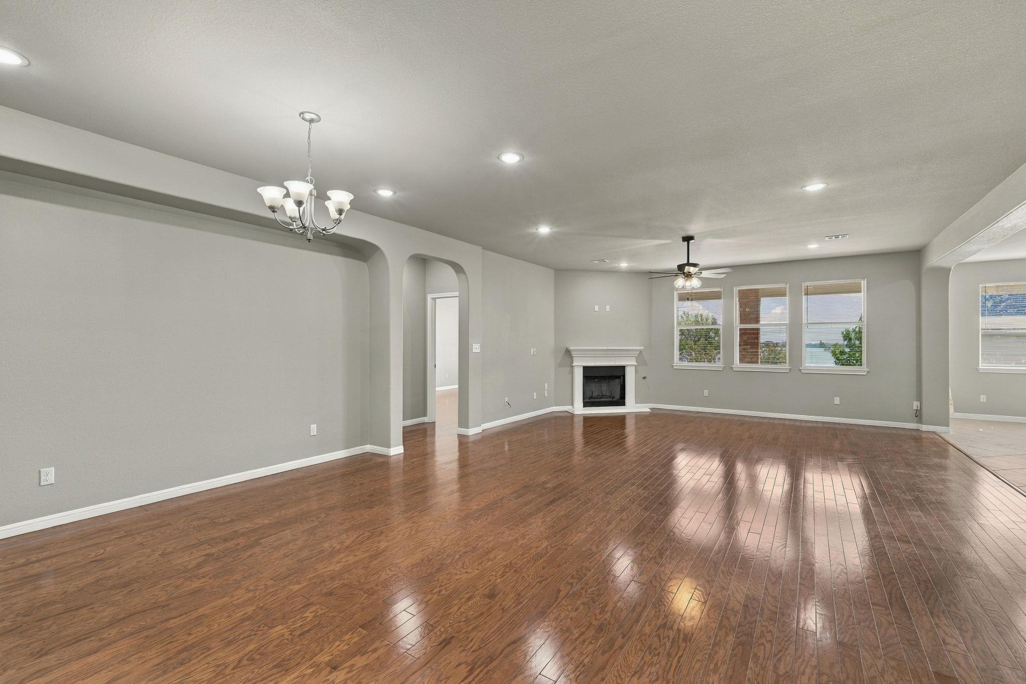 17805 Silent Harbor Loop Property Photo 4