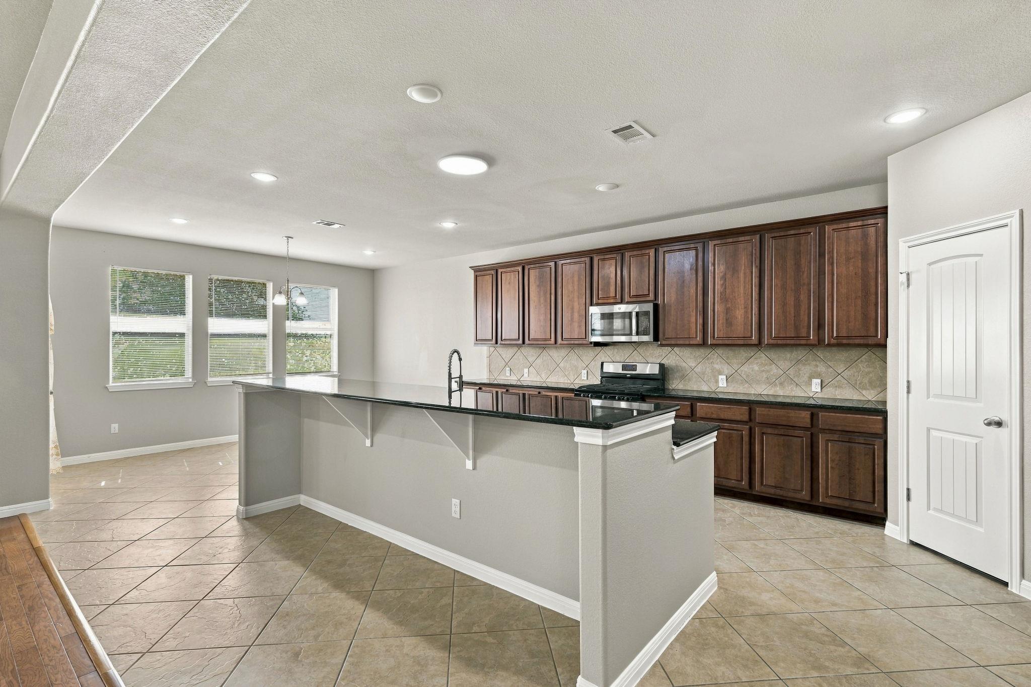 17805 Silent Harbor Loop Property Photo 7