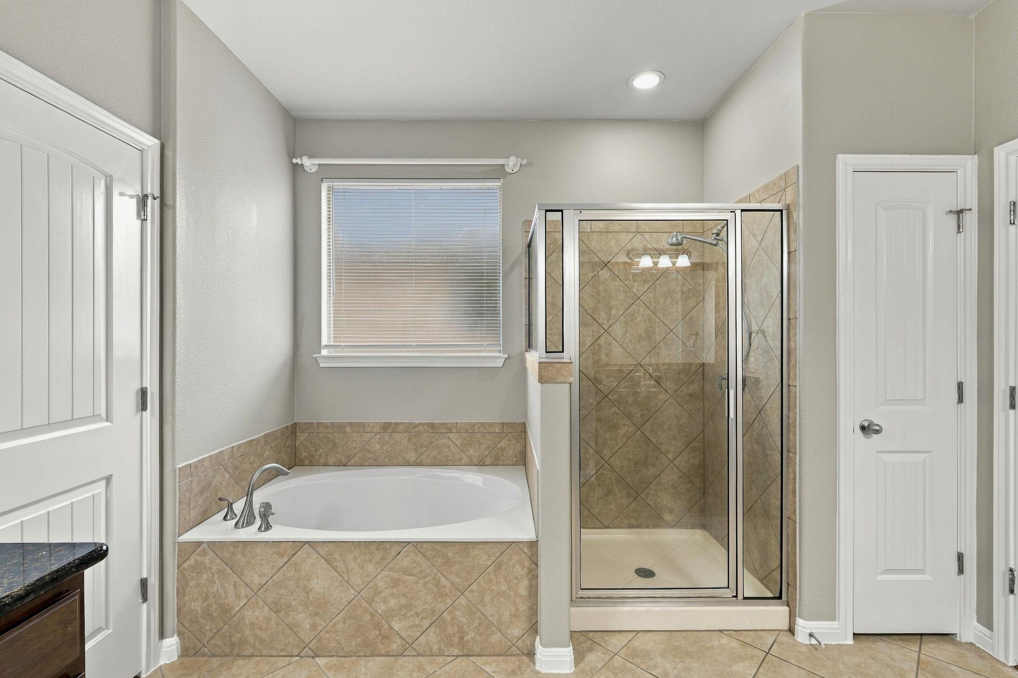 17805 Silent Harbor Loop Property Photo 13
