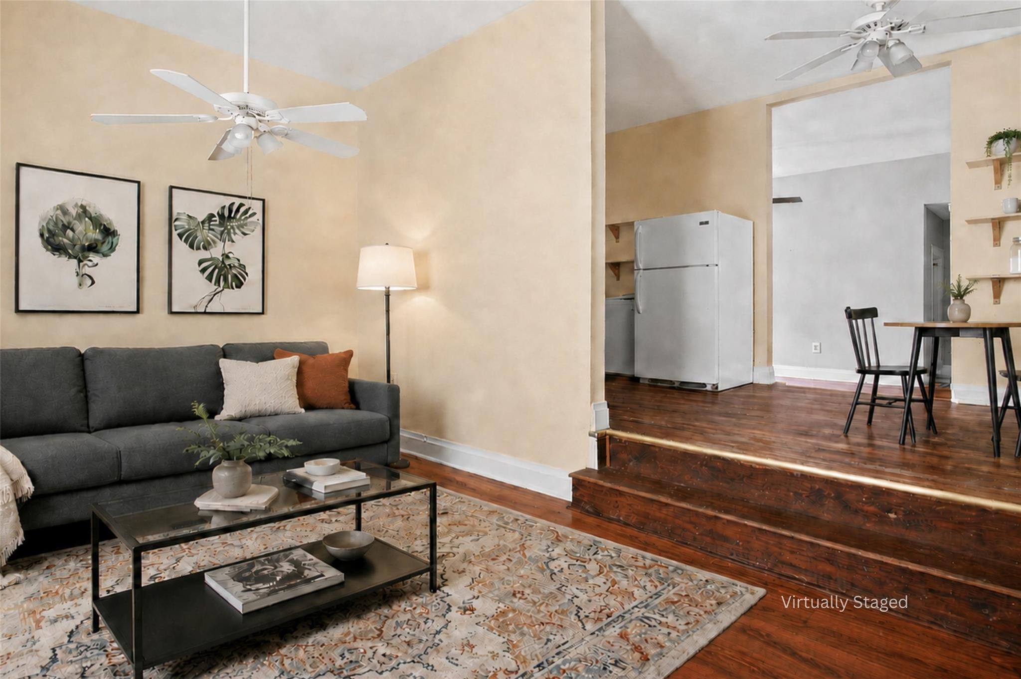 212 W 43rd St #a Property Photo 3