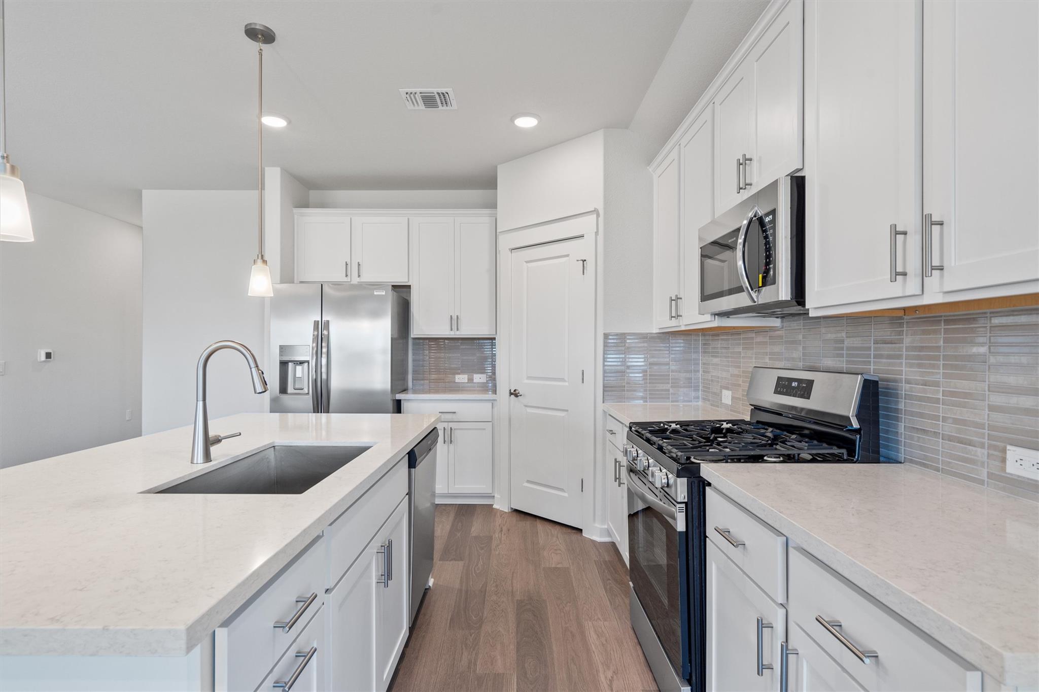 15204 Purple Drop Cv Property Photo 10