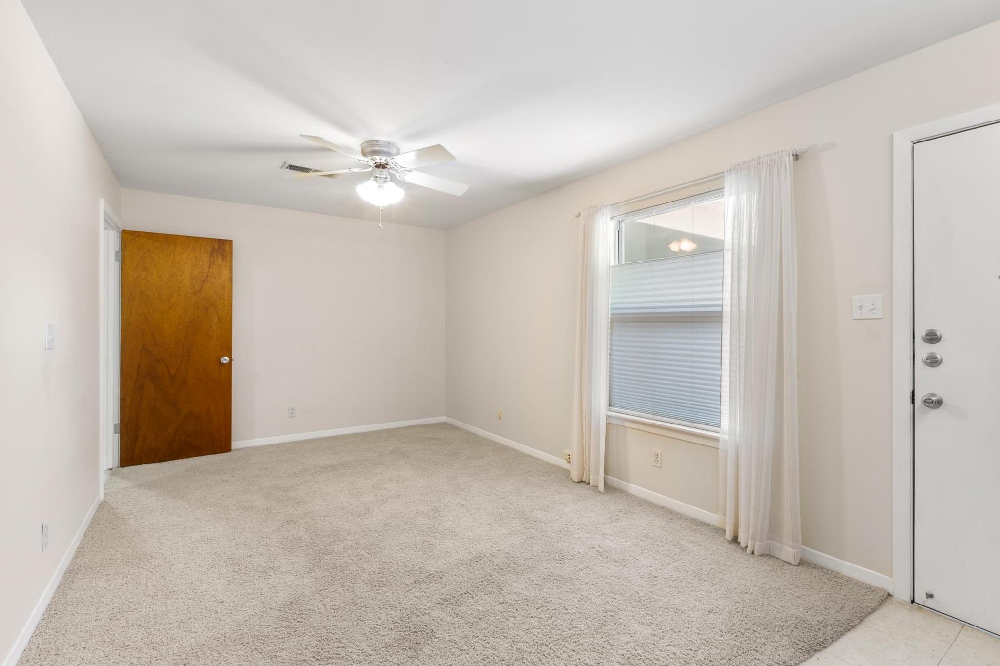1909 Fairlawn Ln Property Photo 20