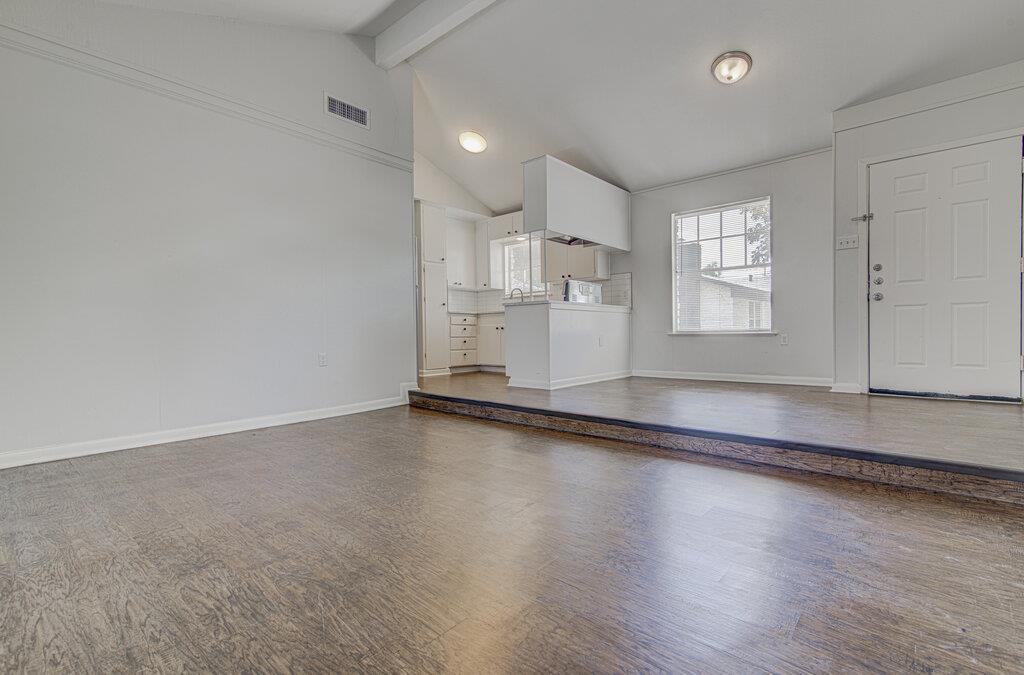 5703 Gloucester Ln #a Property Photo 8