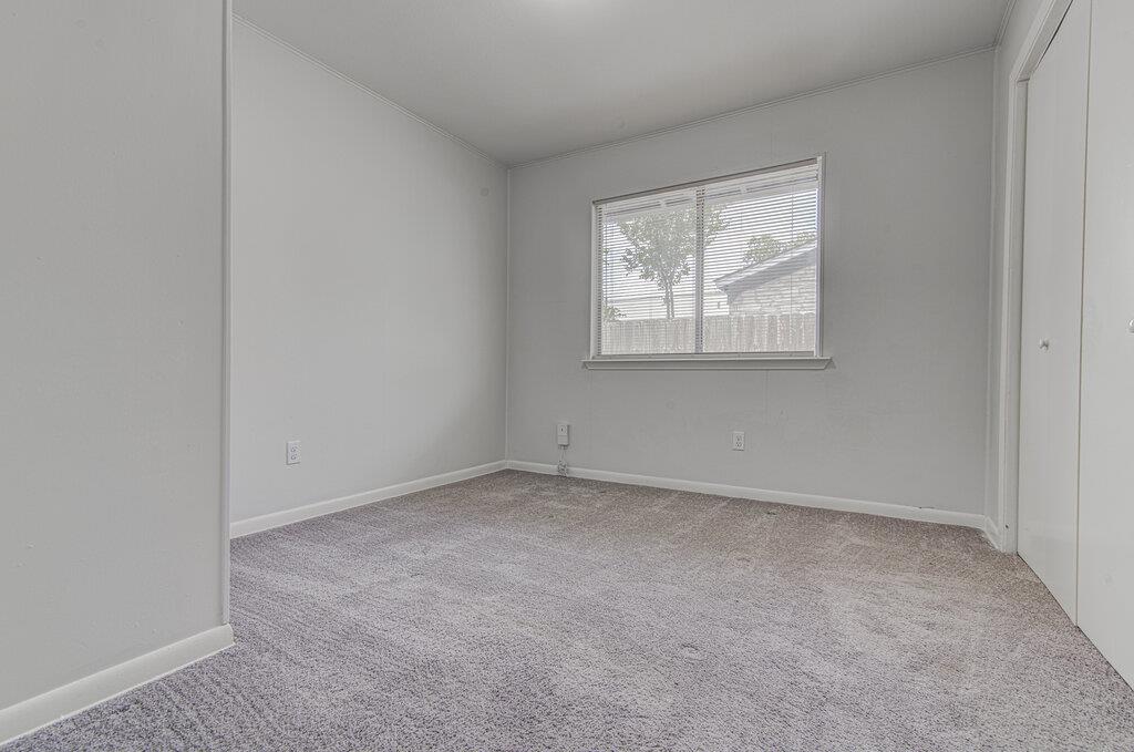 5703 Gloucester Ln #a Property Photo 11