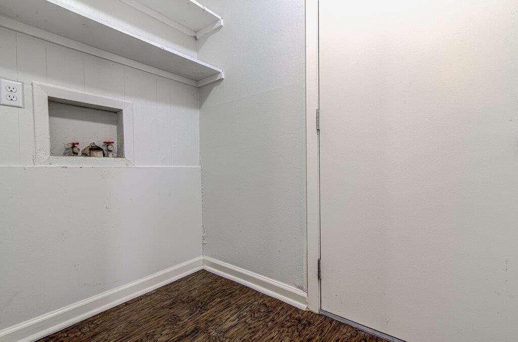 5703 Gloucester Ln #a Property Photo 18