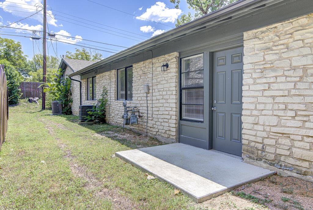 5703 Gloucester Ln #a Property Photo 19