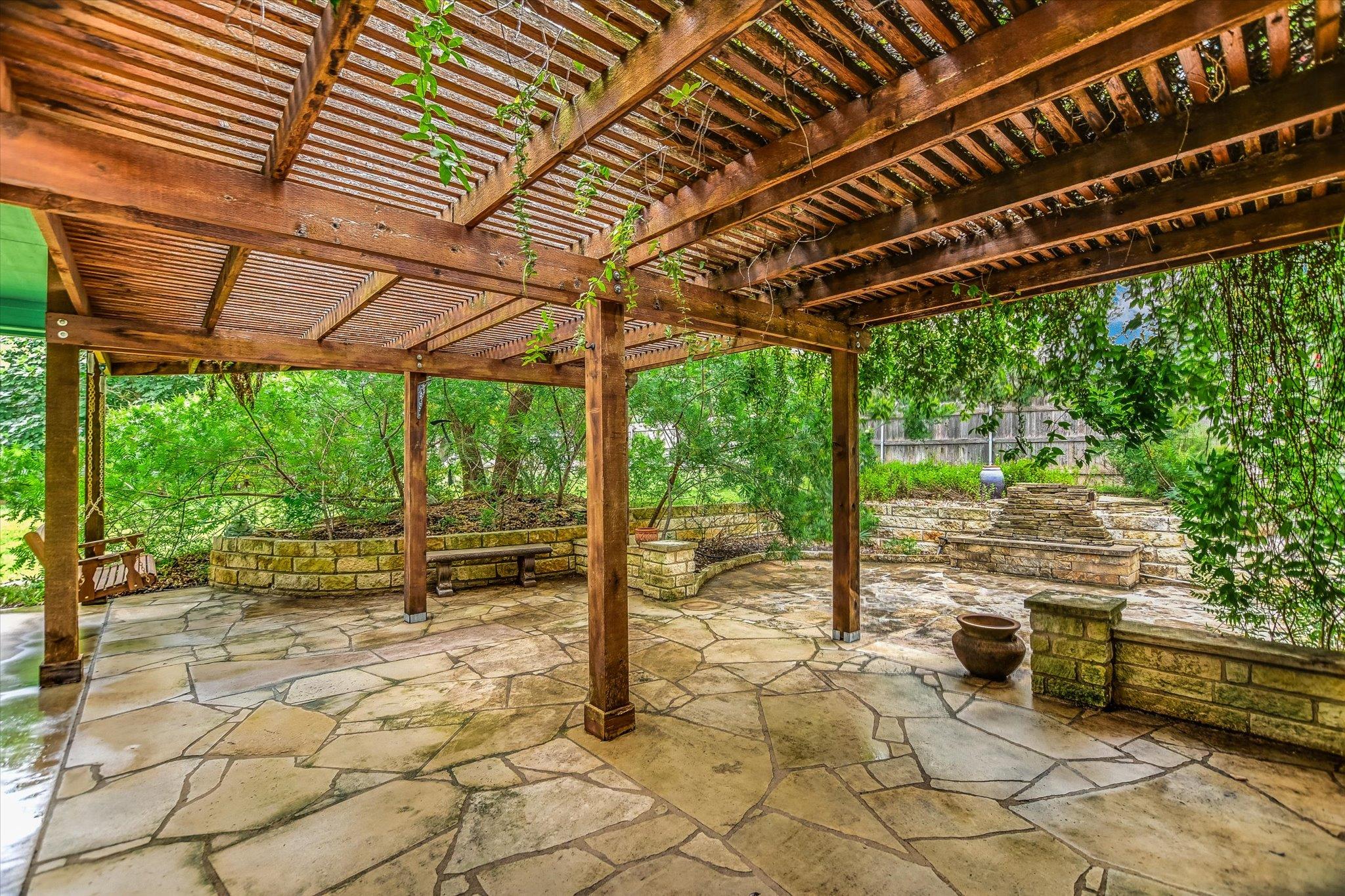 1002 Madison Cir Property Photo 7