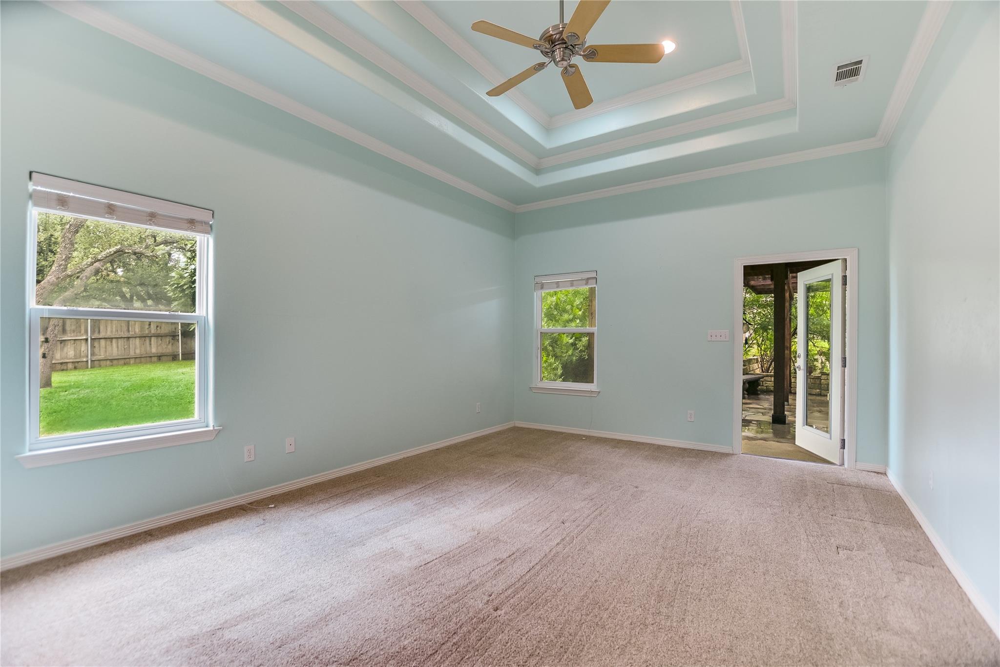 1002 Madison Cir Property Photo 11