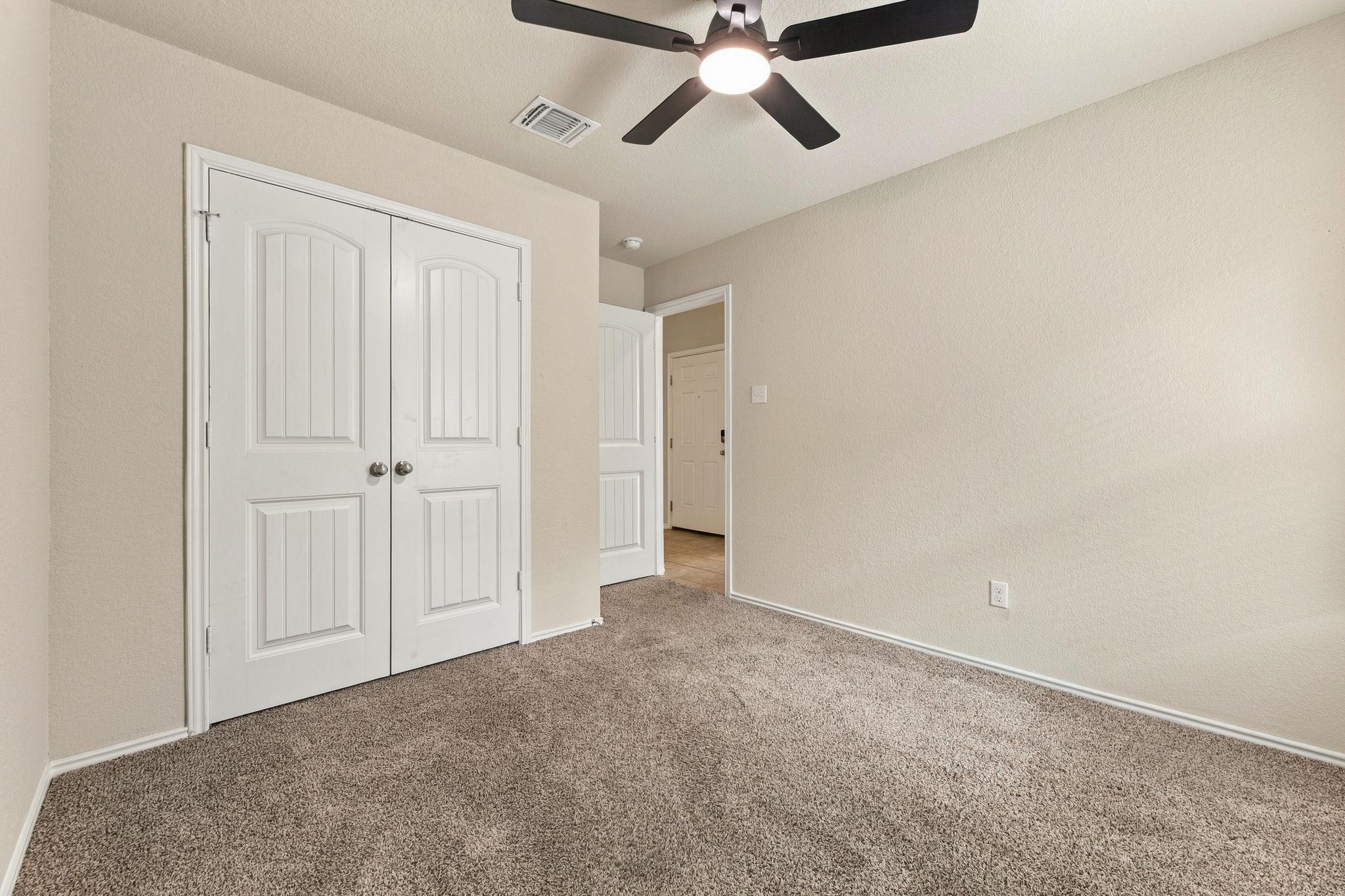 1005 Ibis Falls Loop Property Photo 18