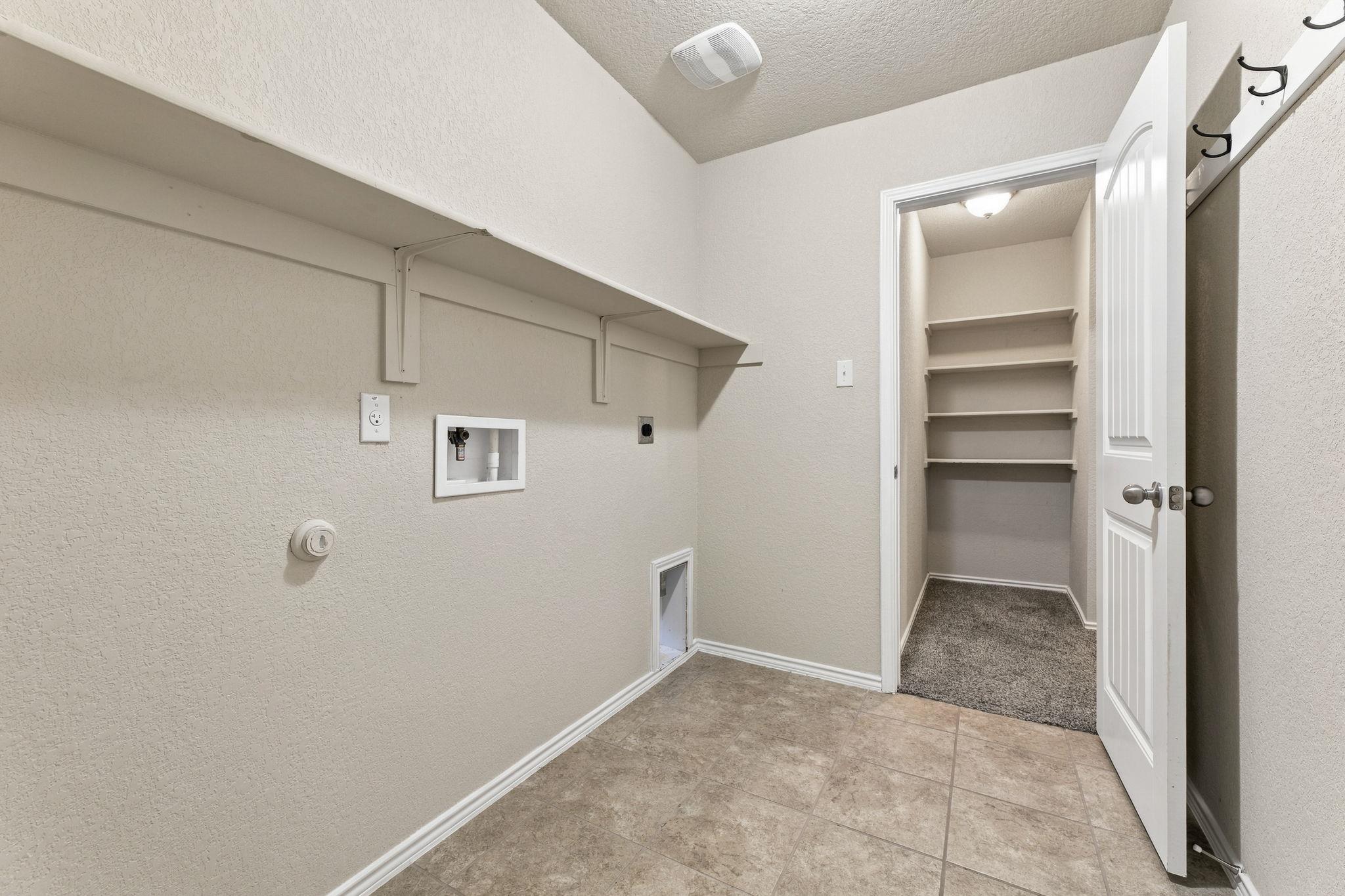 1005 Ibis Falls Loop Property Photo 25