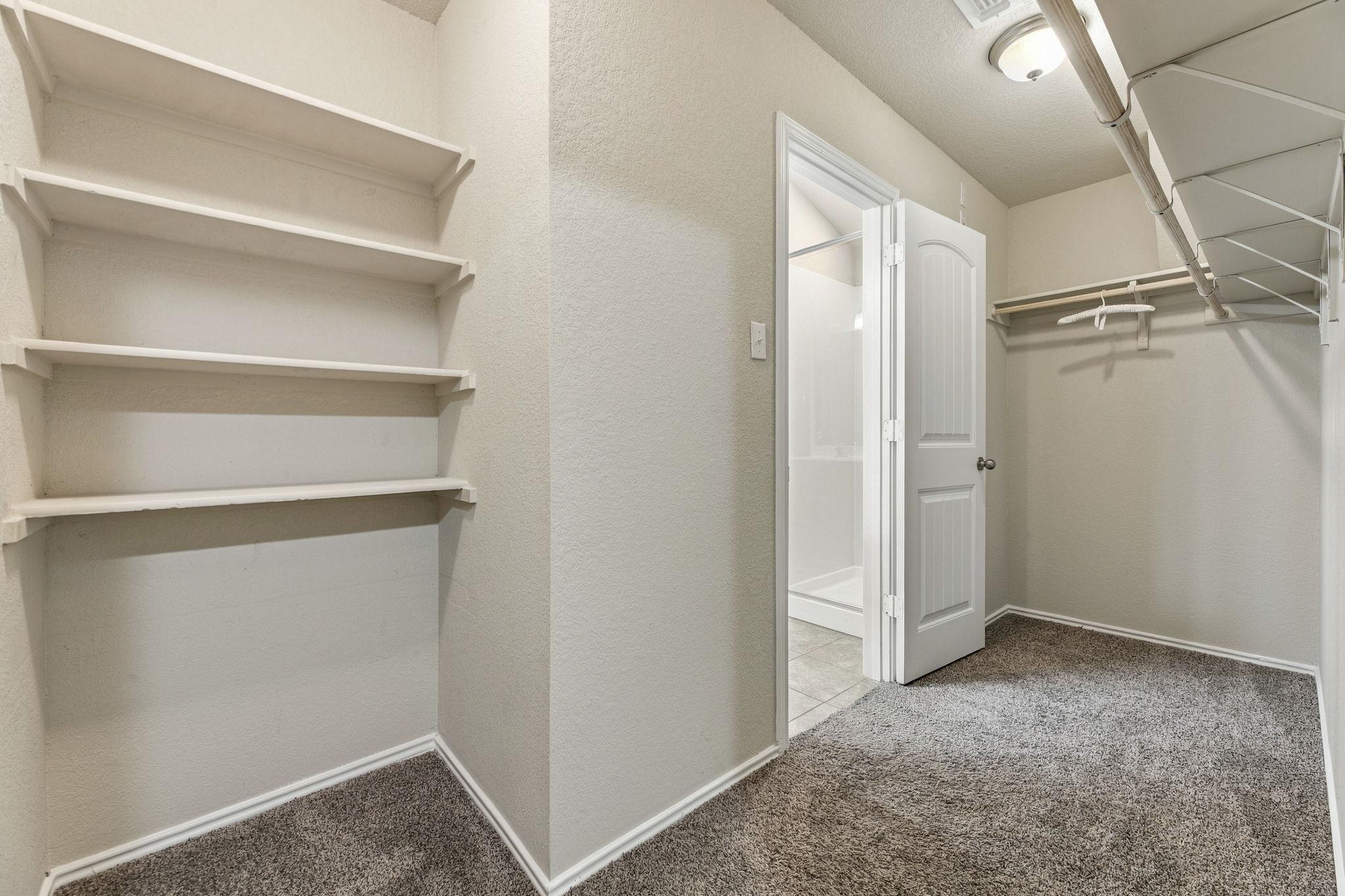 1005 Ibis Falls Loop Property Photo 30