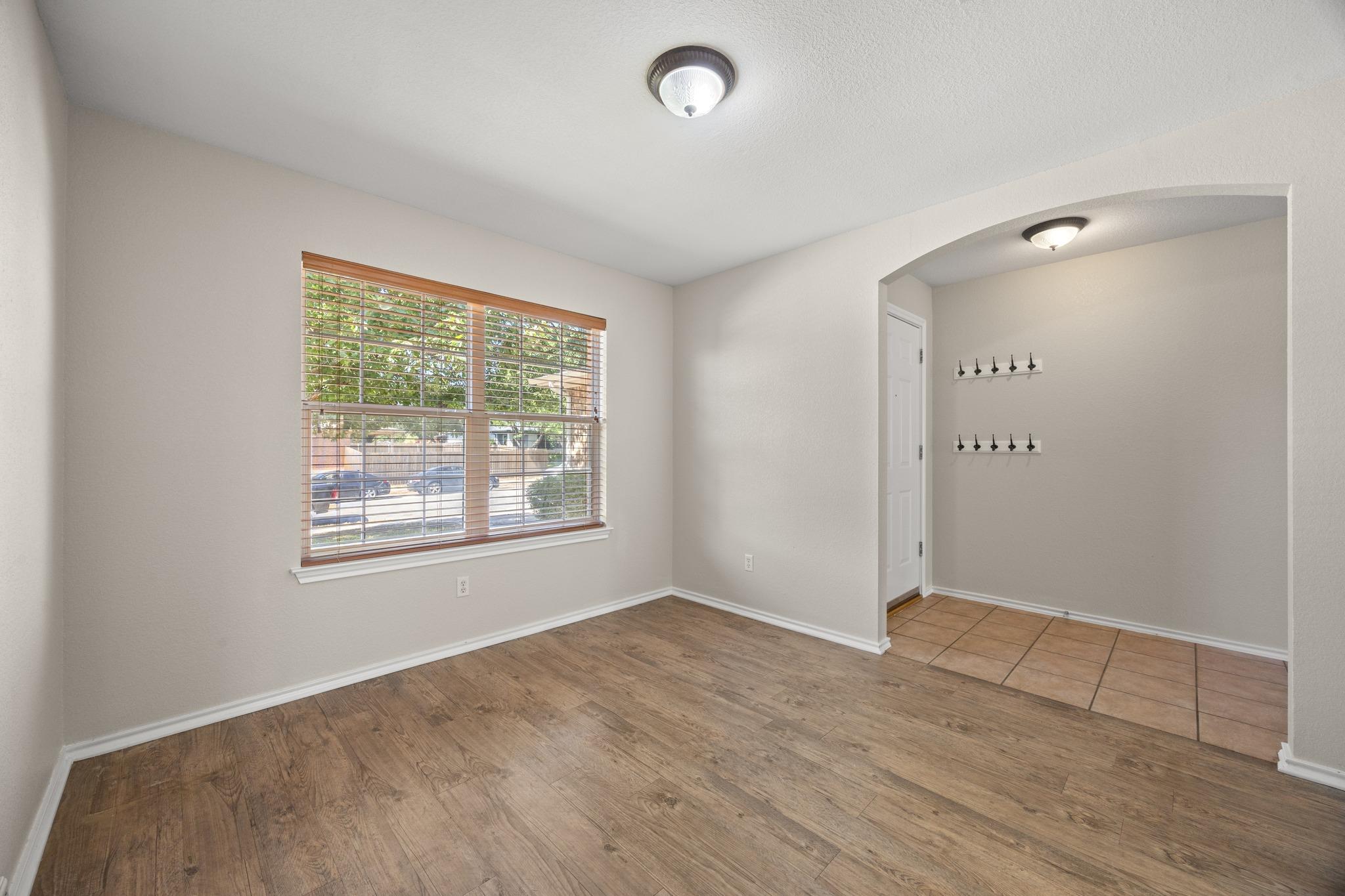 3710 Julianas Way Property Photo 6