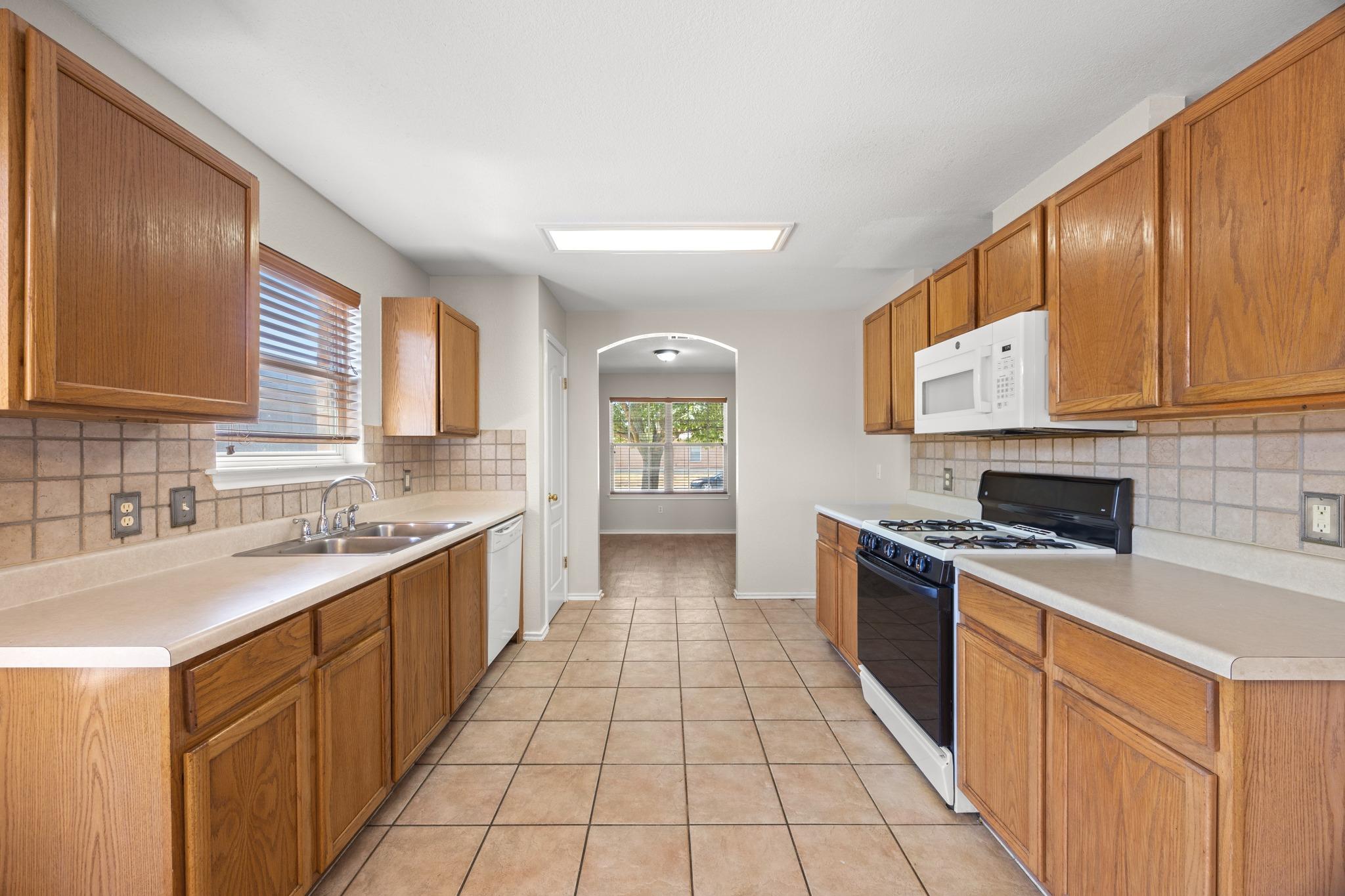 3710 Julianas Way Property Photo 12