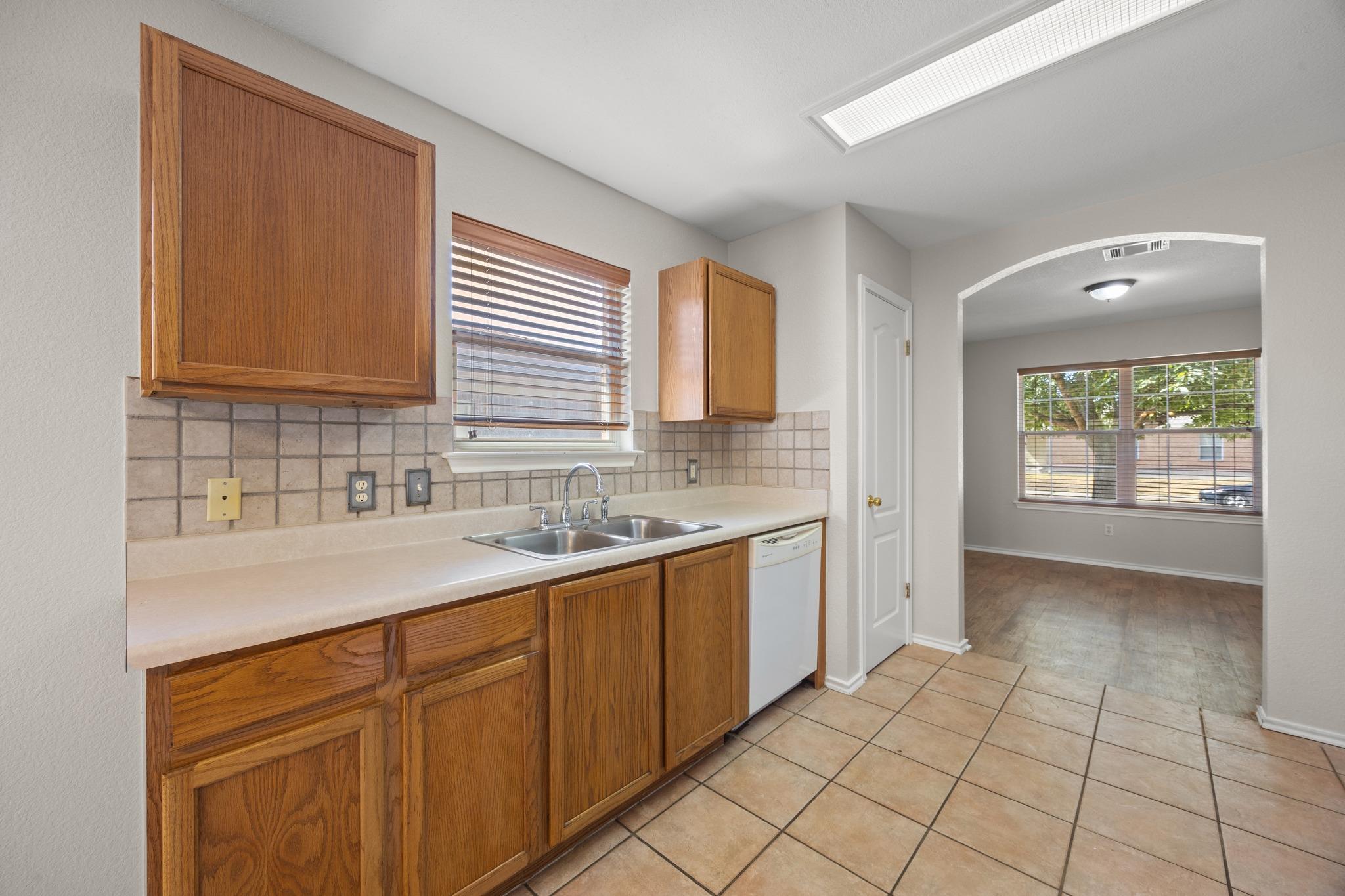 3710 Julianas Way Property Photo 13