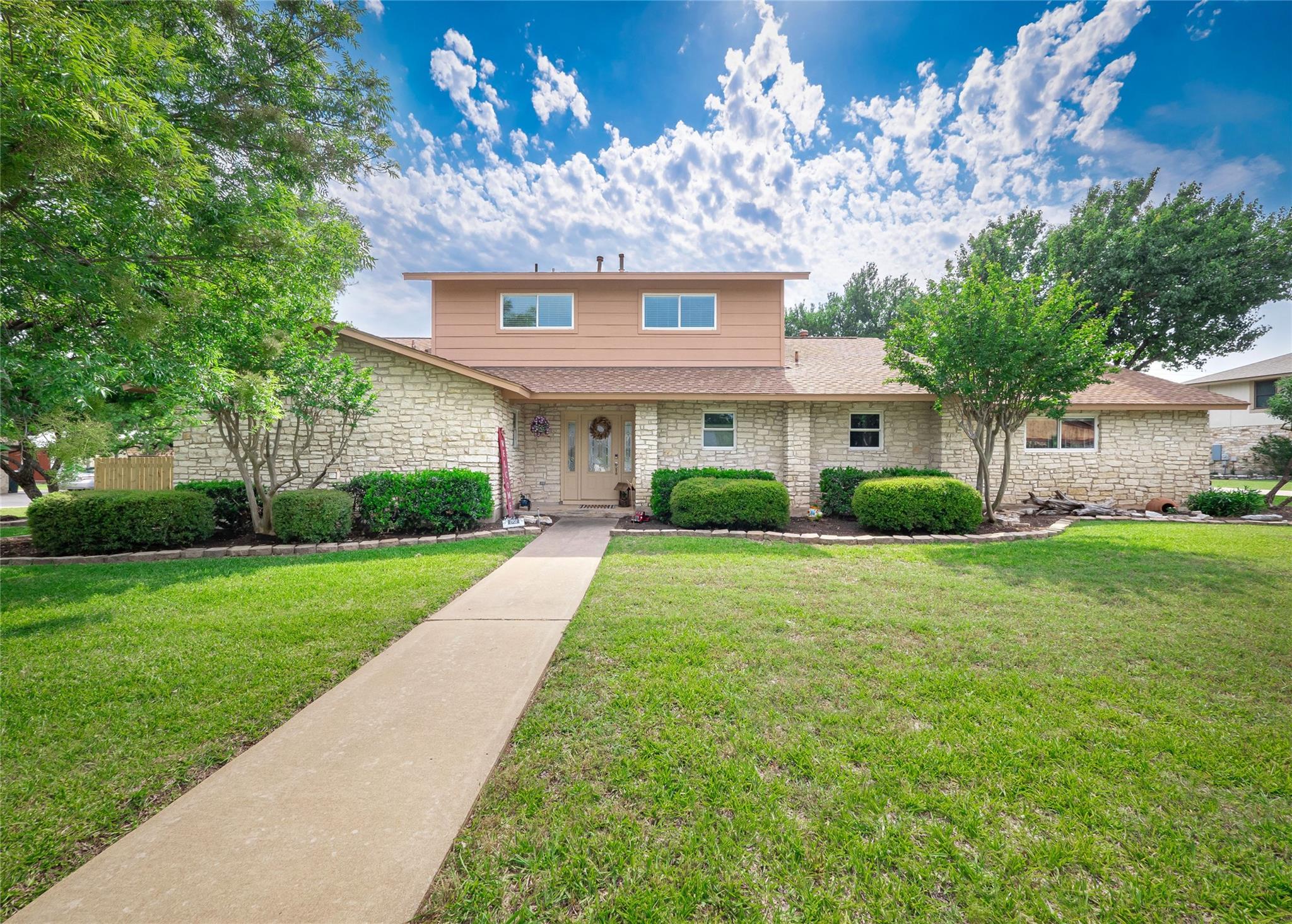 2702 Double Tree St Property Photo
