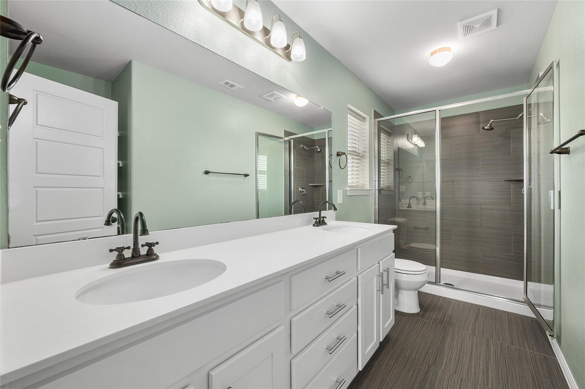 101 Lambert St Property Photo 20