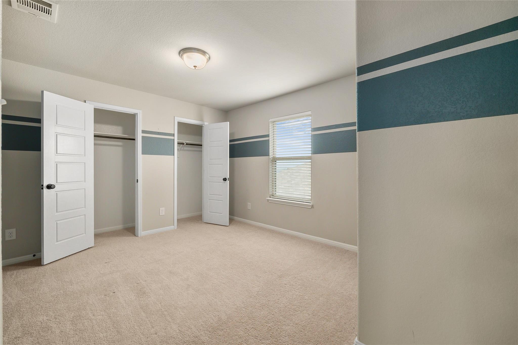 101 Lambert St Property Photo 21