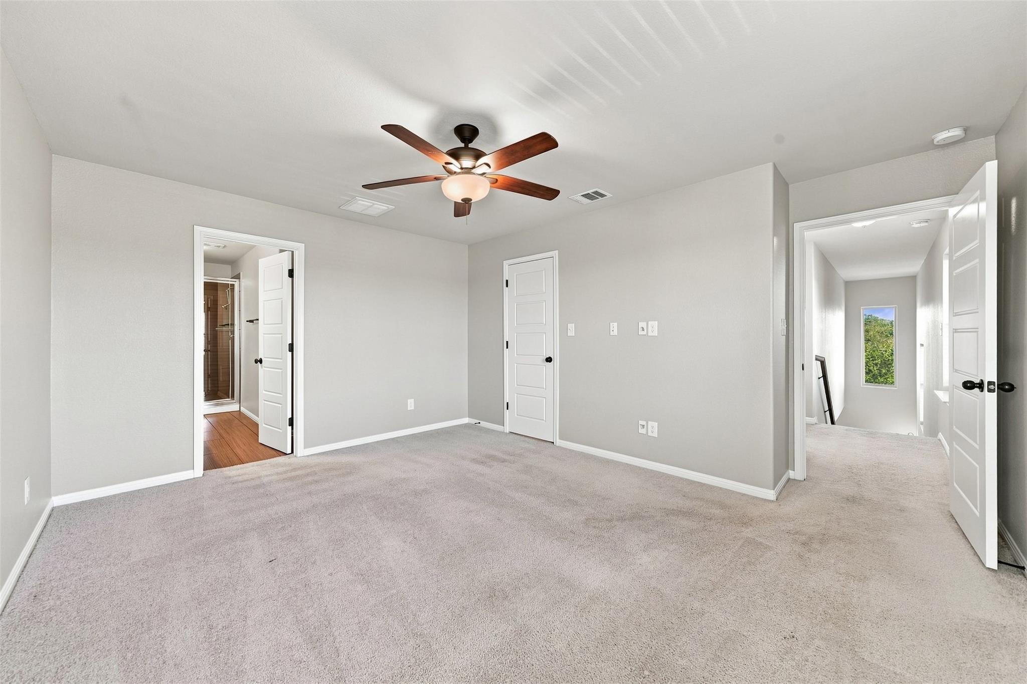 101 Lambert St Property Photo 23