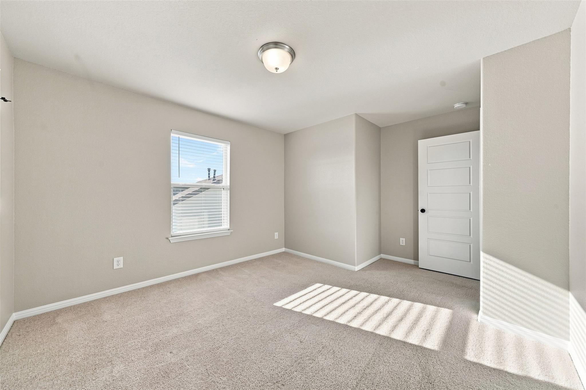 101 Lambert St Property Photo 25
