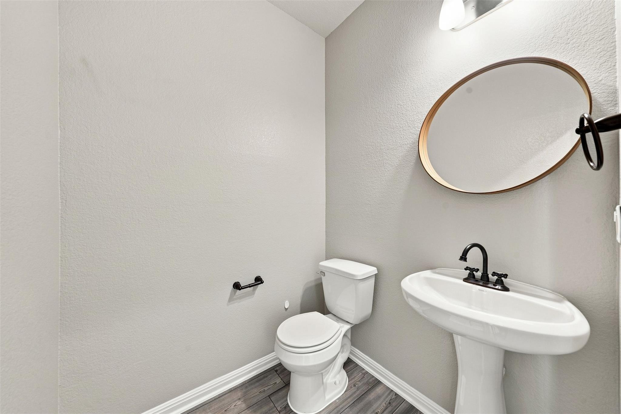 101 Lambert St Property Photo 31